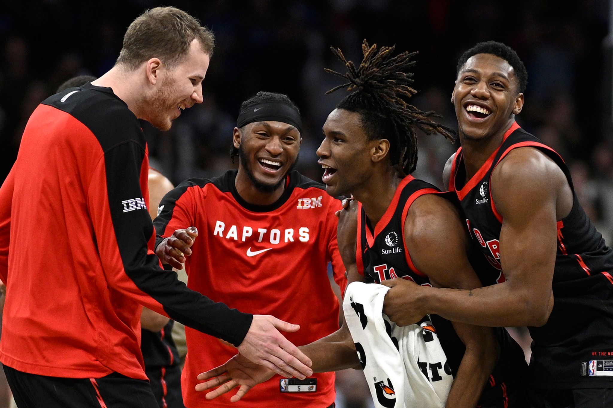 Raptors rookie Ja’Kobe Walter hits 3 with 0.5 seconds left for 114-113 ...