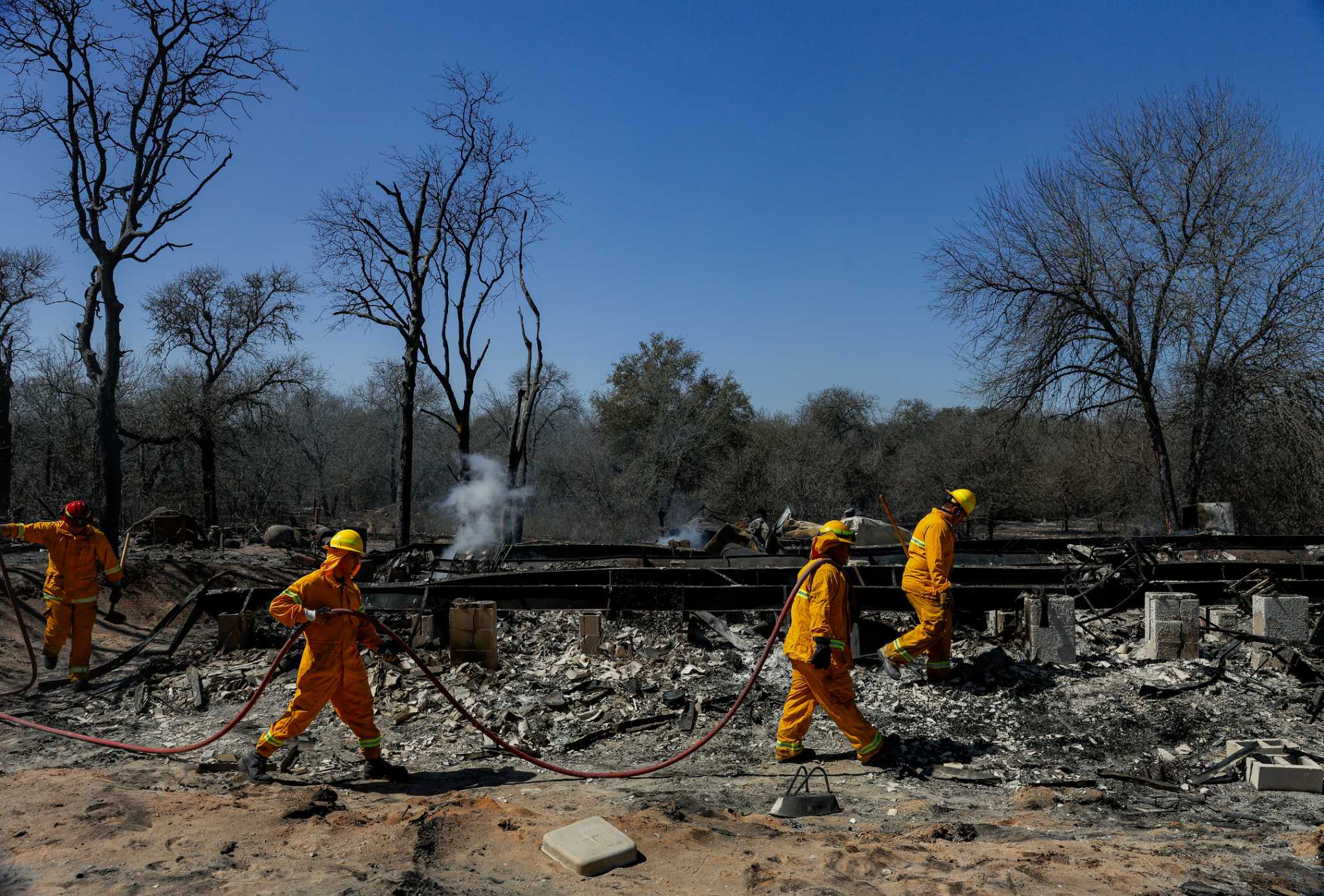 Wildfire in South Bexar County took their neighbors' homes