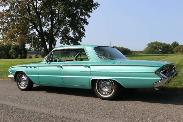 My Ride: Green 1961 Buick LeSabre's color lured CT car enthusiast