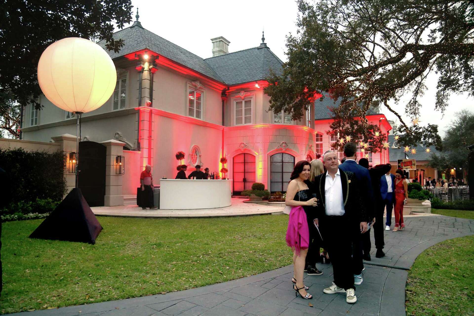 River Oaks Rockets Rockets gala raises $2 million at Fertitta family home in River Oaks