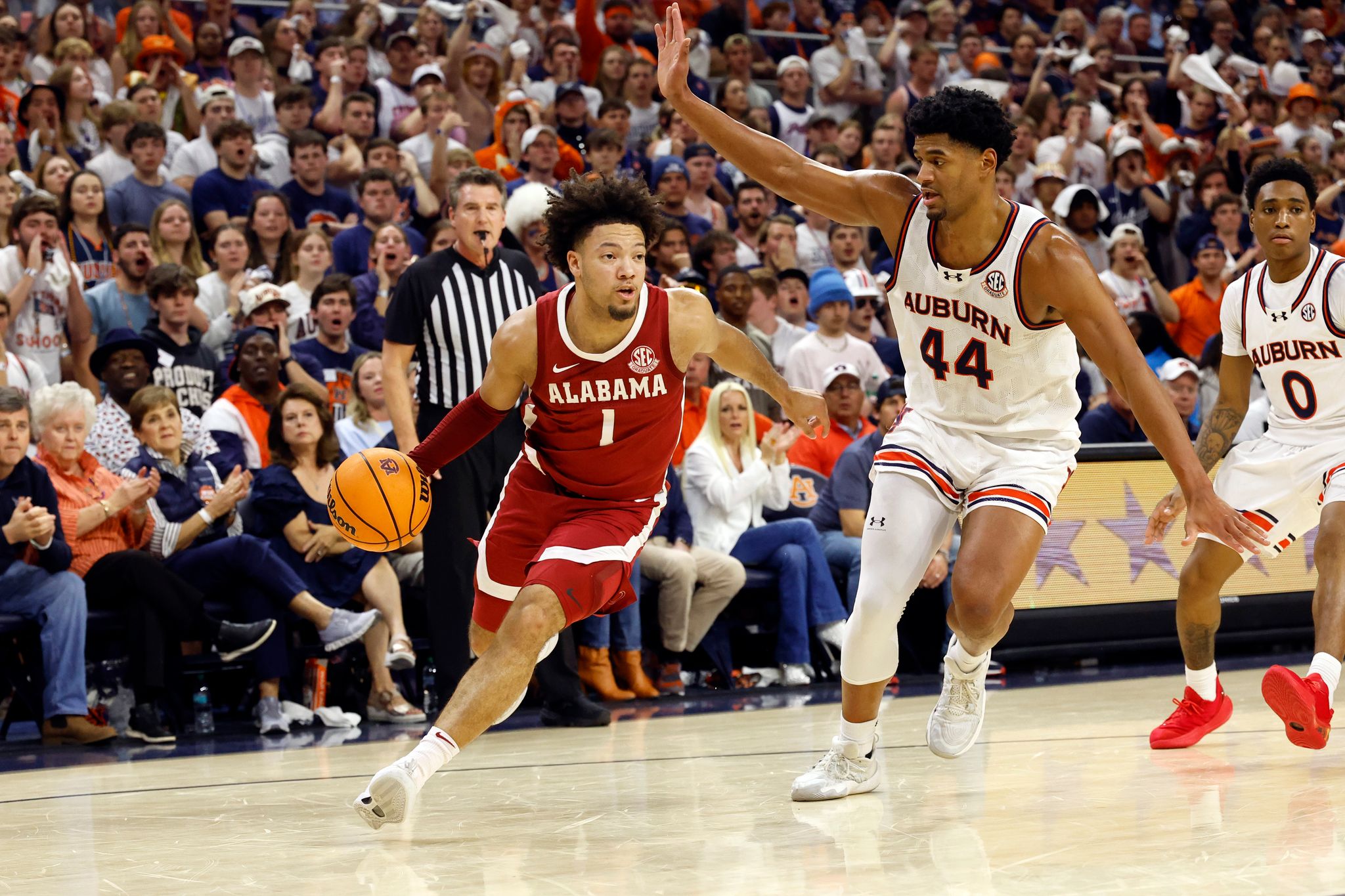 Sears' buzzer-beater gives No. 7 Alabama 93-91 OT win over No. 1 Auburn