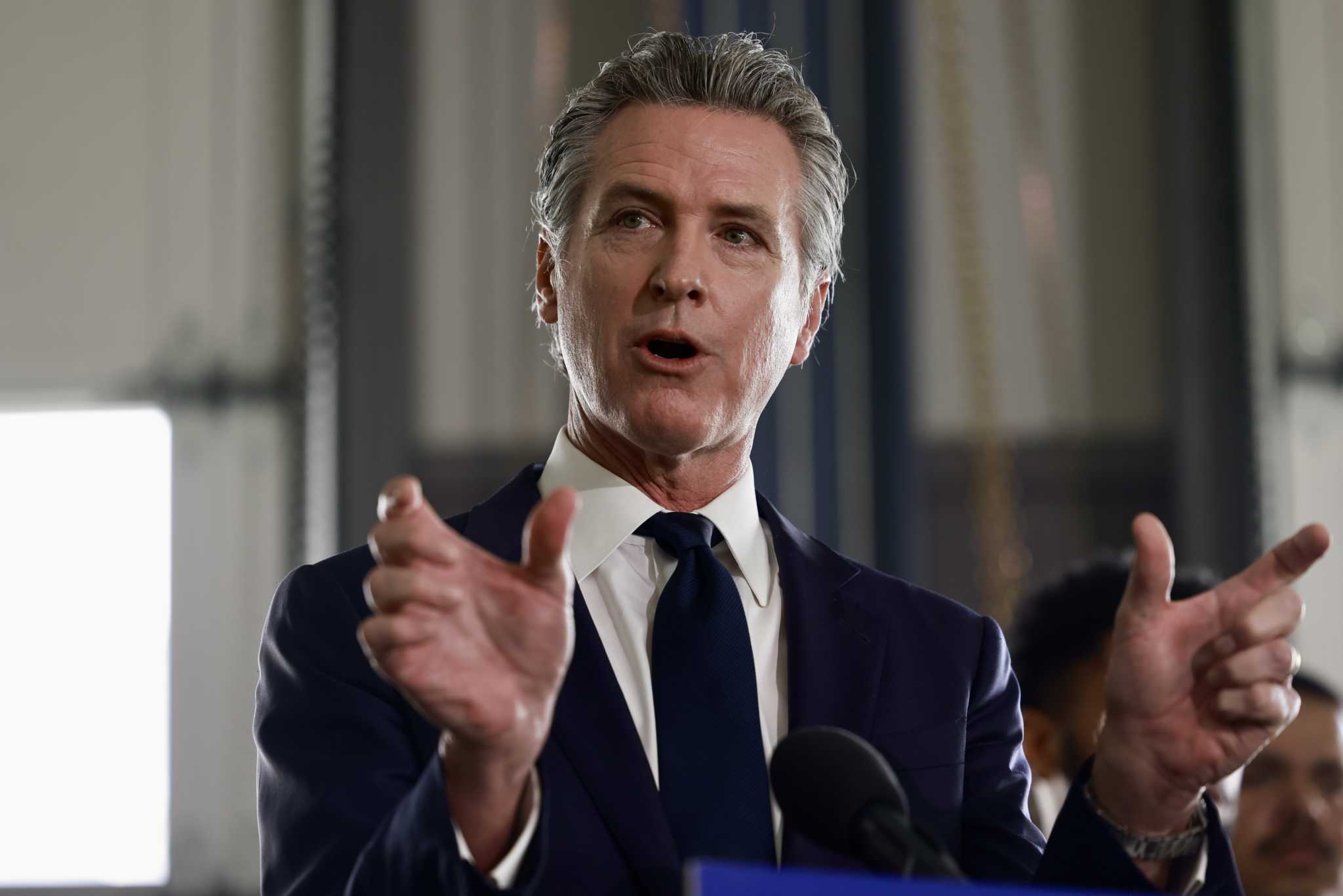Newsom trying to have it both ways when it comes to petroleum industry