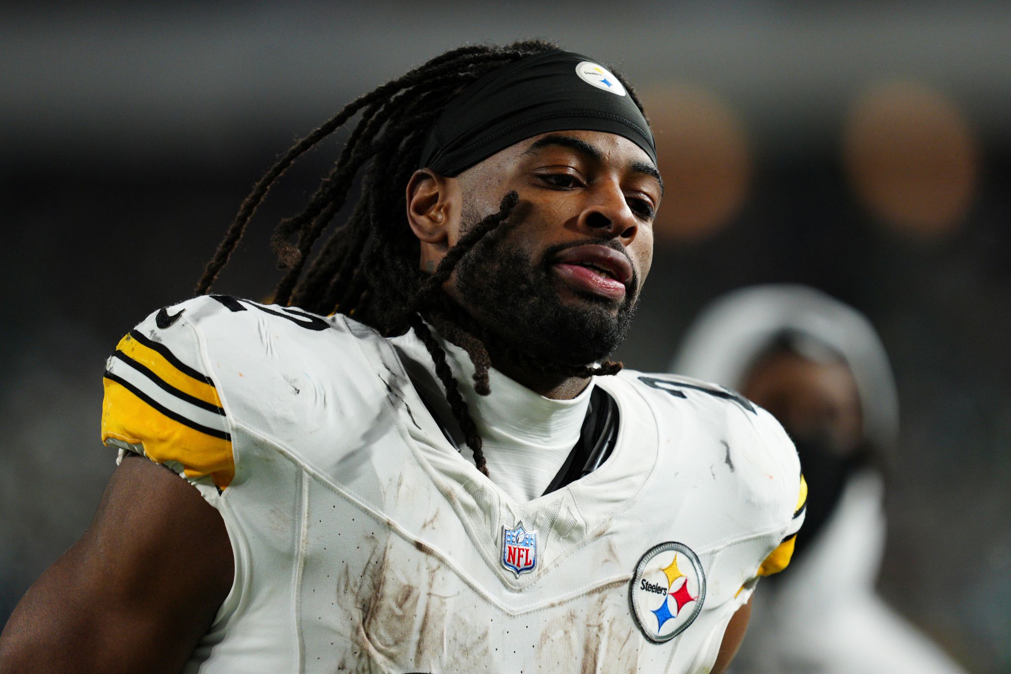 Chargers sign former Steelers running back Najee Harris and cornerback ...