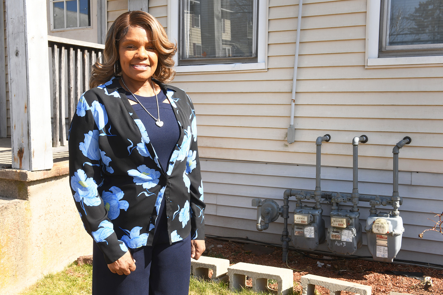 Meriden woman running for CT Senate seat outside her district