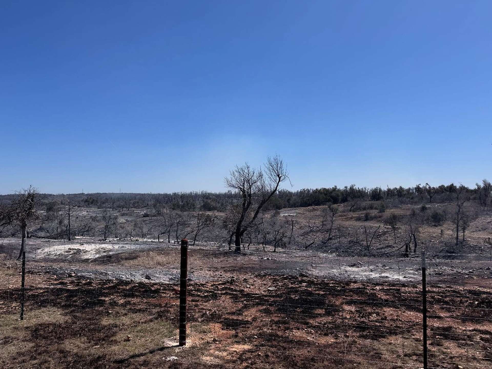 Crabapple fire continues to ravage land in the Hill Country