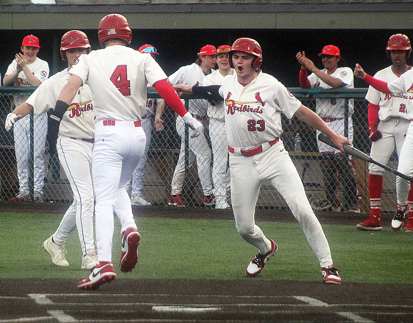 Alton wins season opener against Marquette with strong pitching