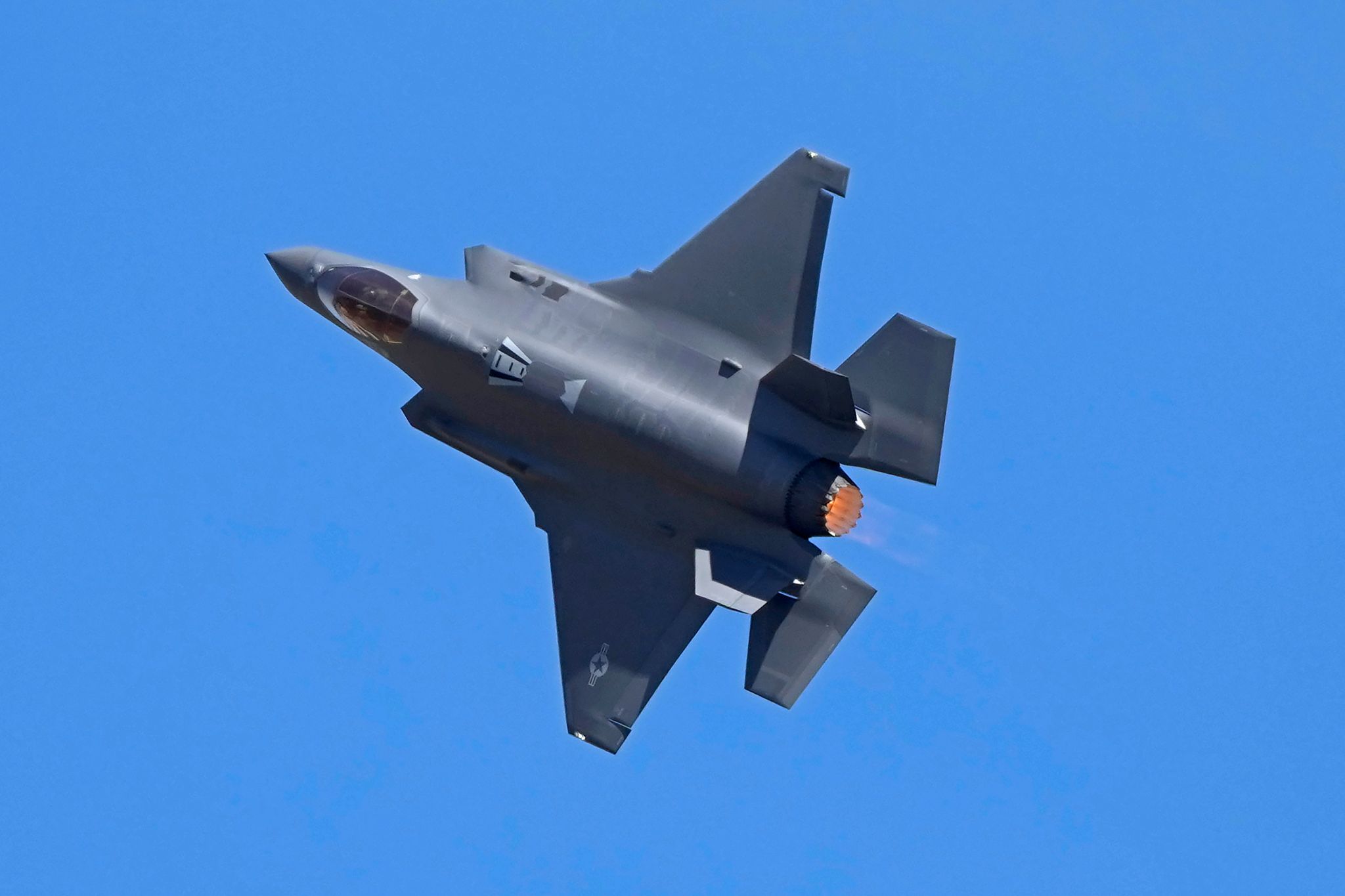 NATO's Strategic Dilemma: The F-35 Joint Strike Fighter Under Scrutiny