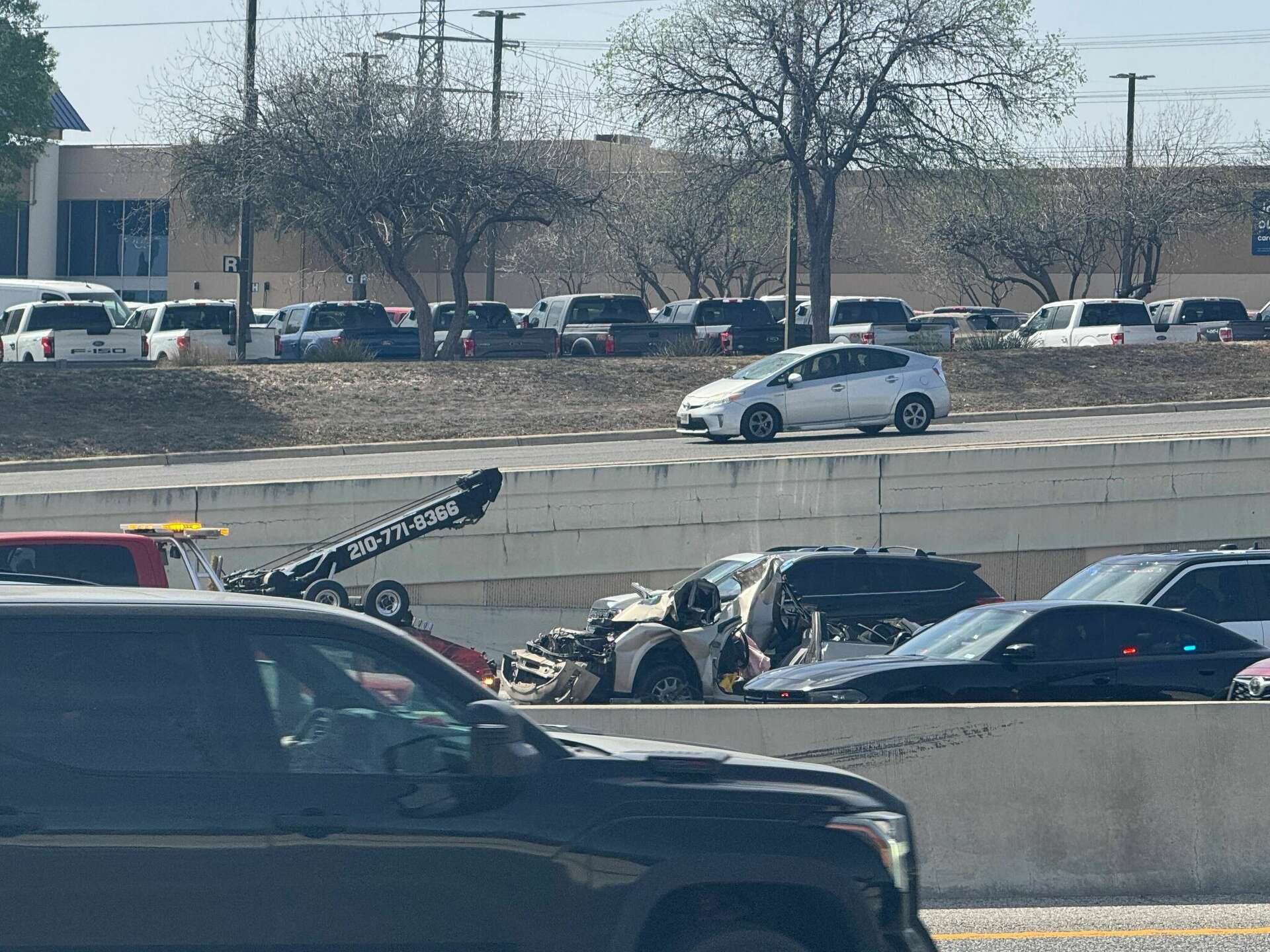 Man killed in SA crash ID'd. He struck vehicle at high speeds