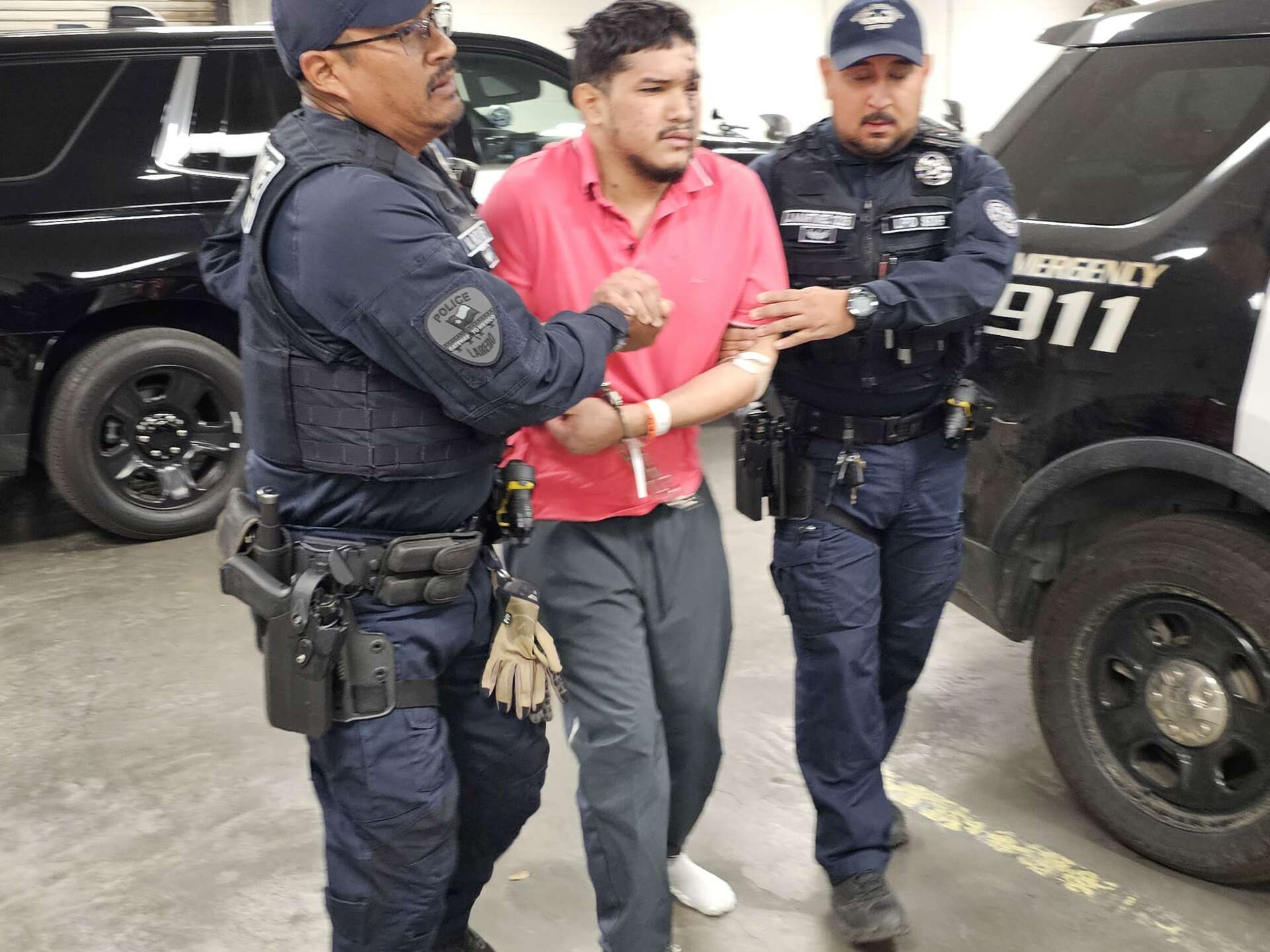 Murder suspect hurt in standoff with police released from hospital