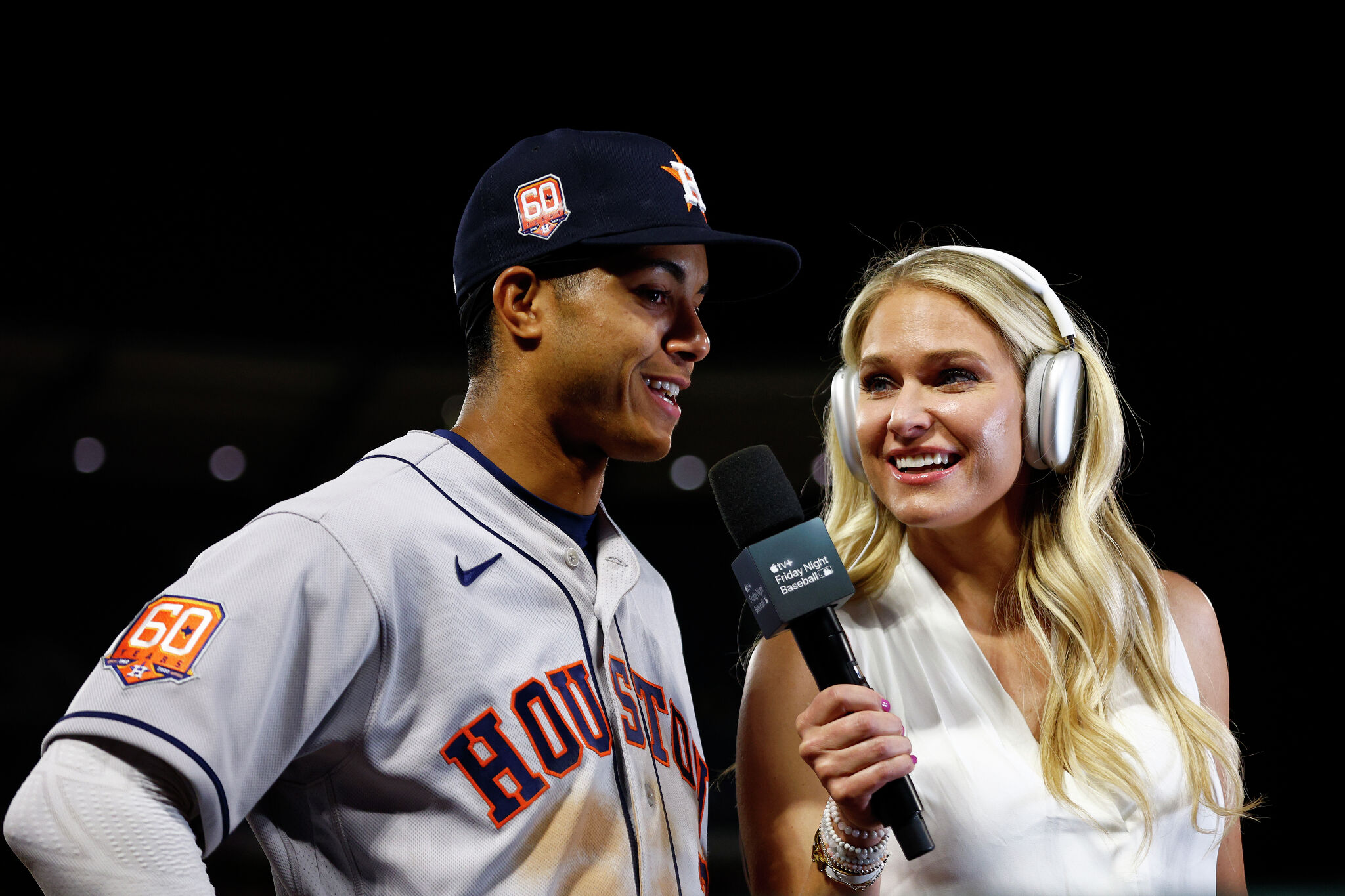 Astros vs. Mets: Streaming Exclusively on Apple TV+