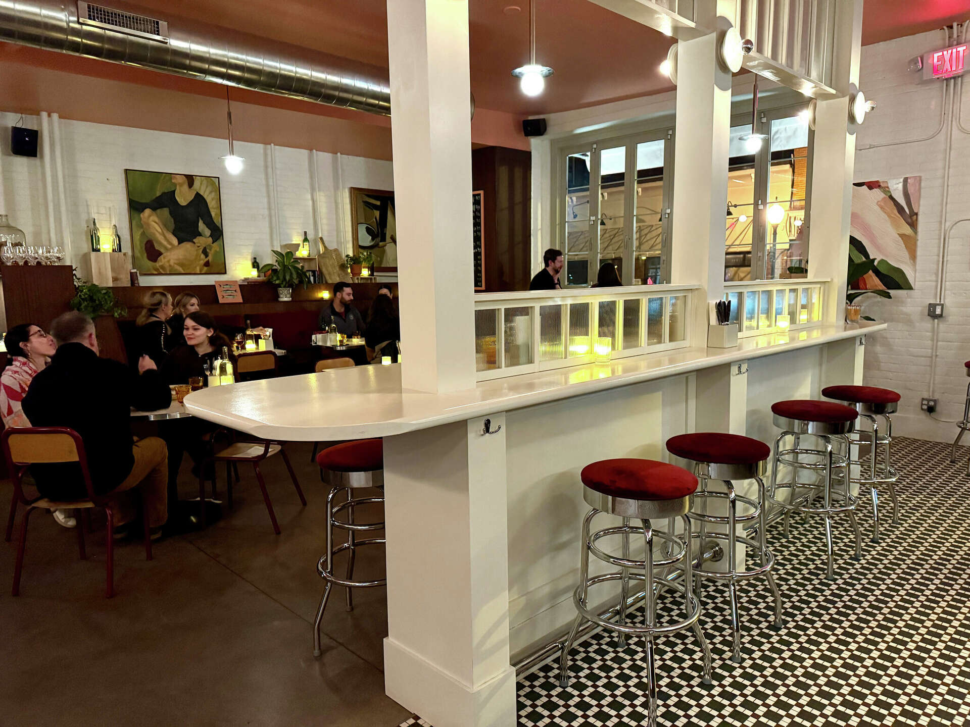 Familiar Creature wine bar an immediate Saratoga Springs win