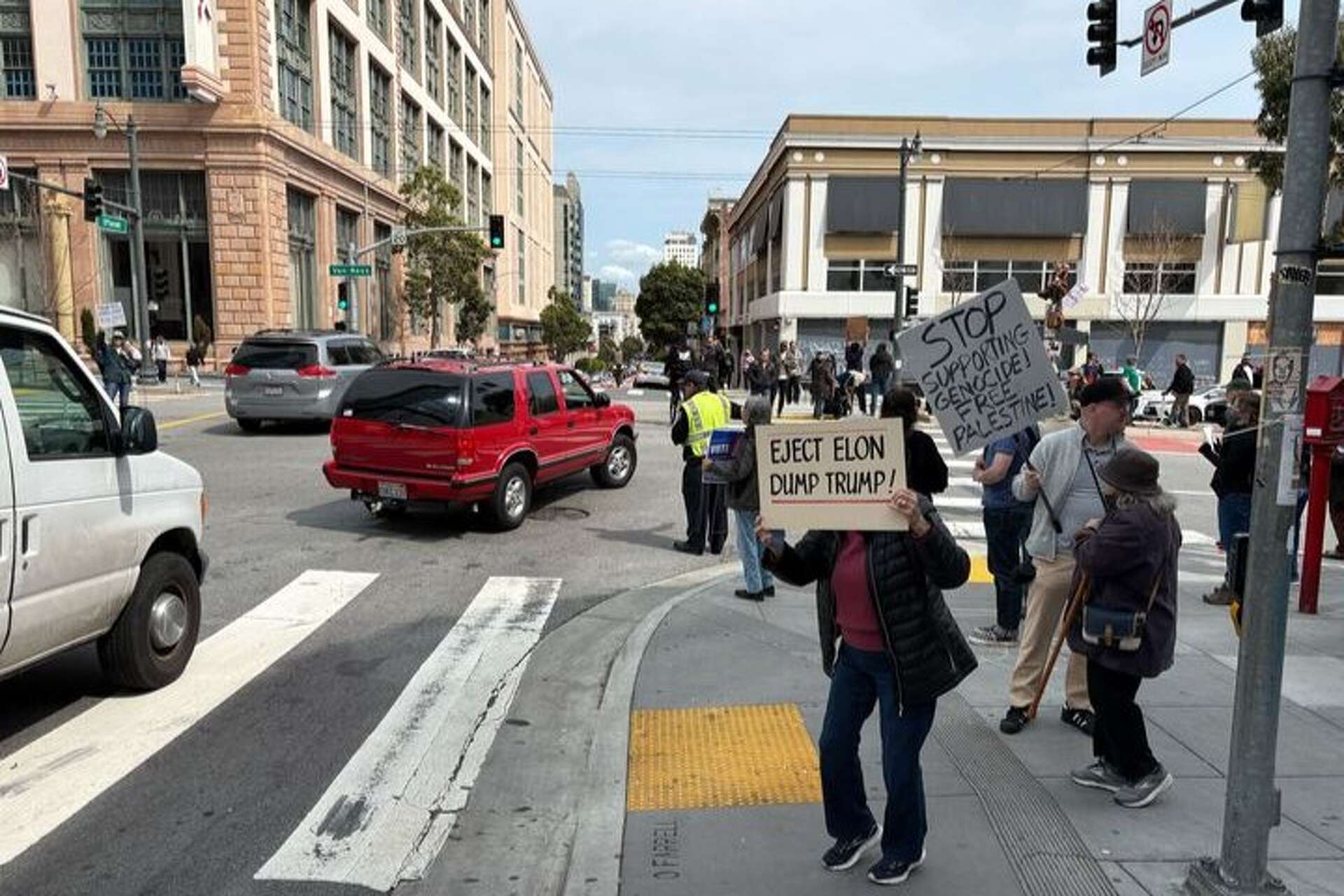 Hundreds protest Musk at SF Tesla dealership on global day of action