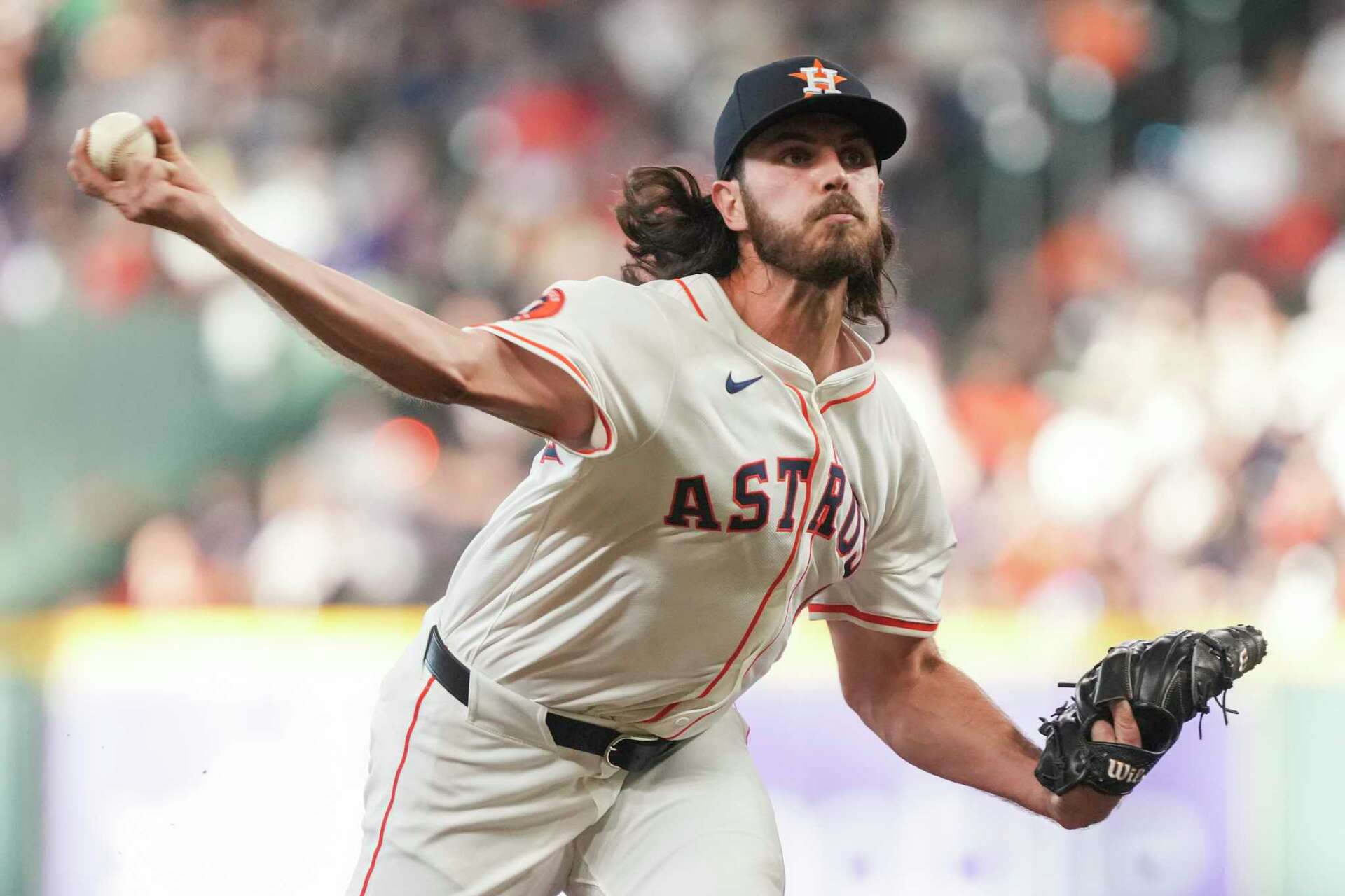 Astros and Twins Clash in Minnesota Can Houstons Bats Wake Up