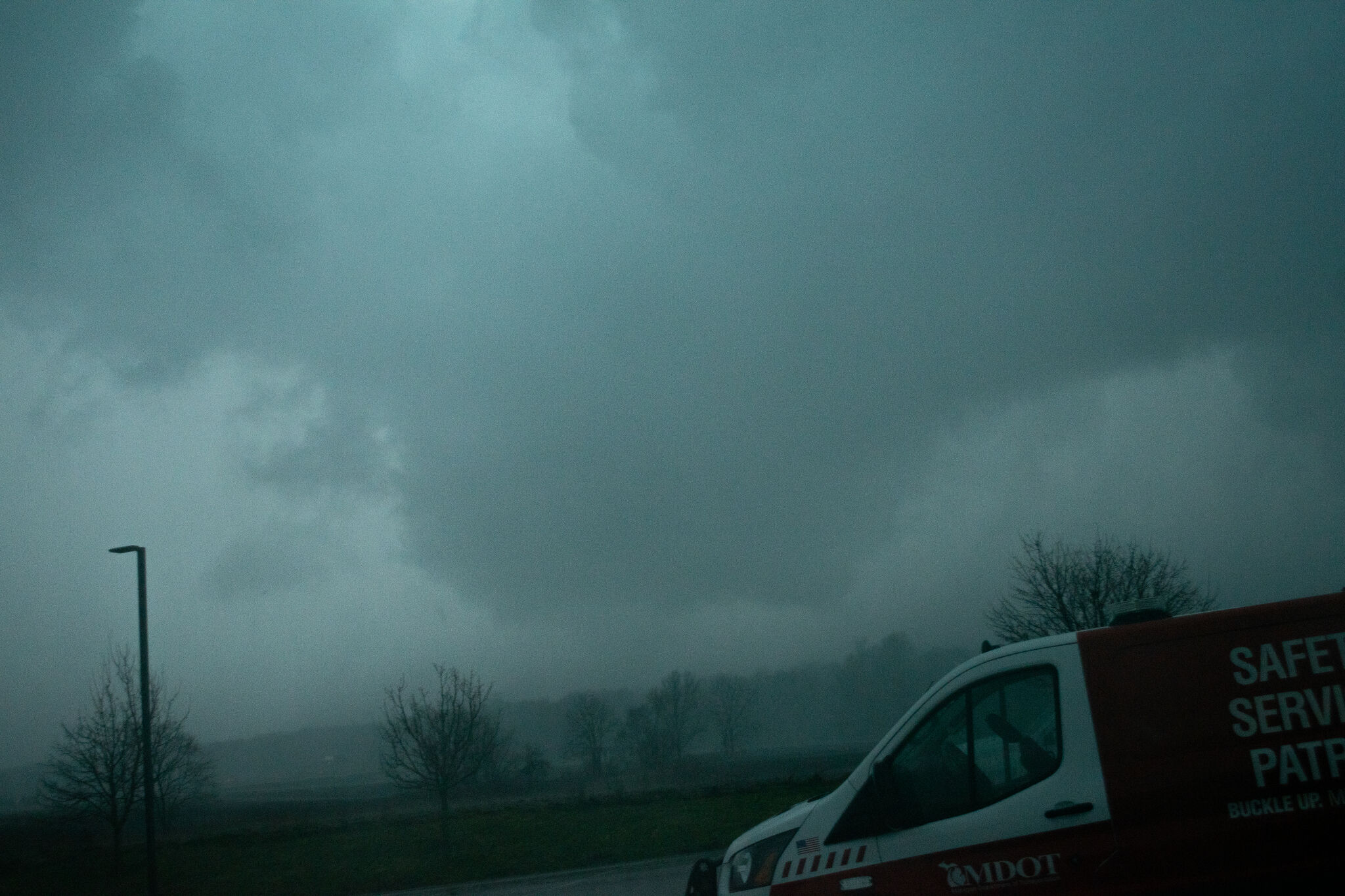 Severe storms in Michigan kill 3, leave 150,000 without power