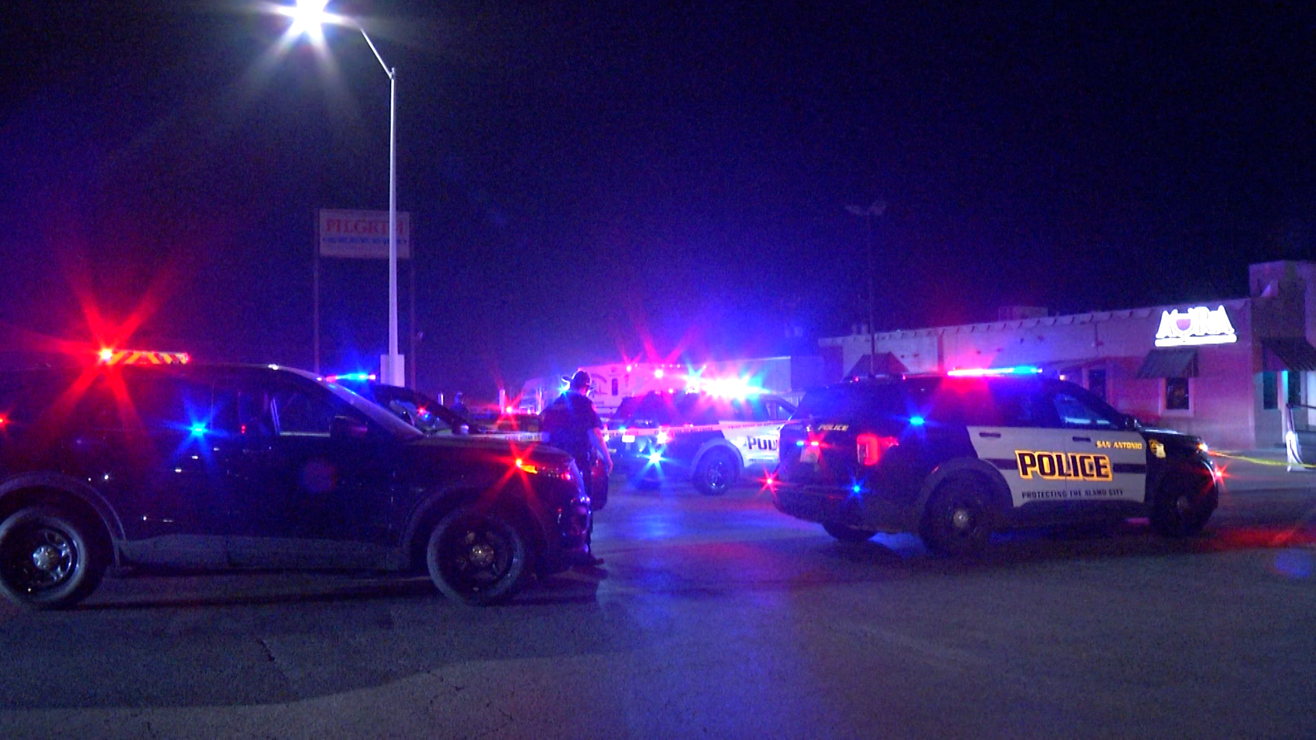 One dead, four injured in bar shooting in San Antonio