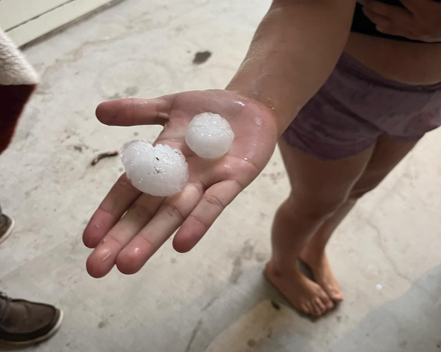 Hail as large as golf balls hits San Antonio during sudden storm