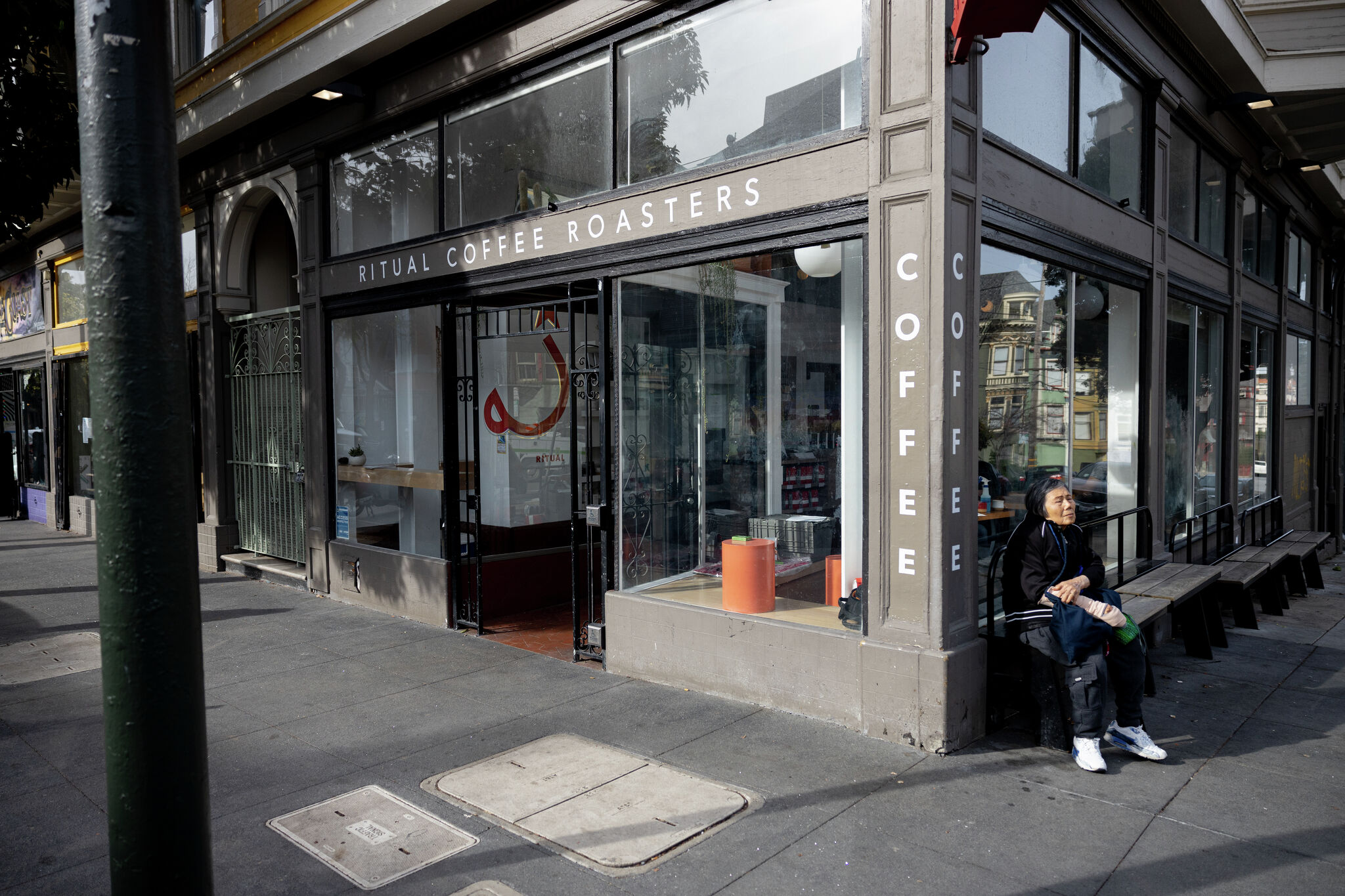 'Sad to say goodbye': SF coffee roaster exits touristy neighborhood