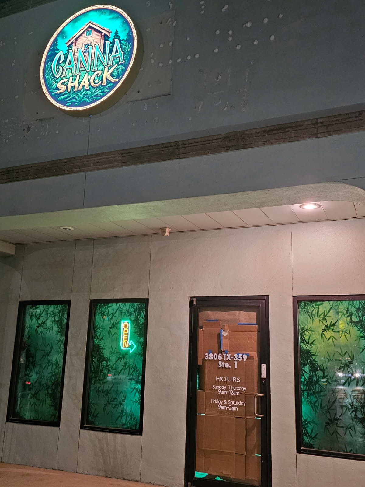 CBD store storefront or retail location in Laredo, TX
