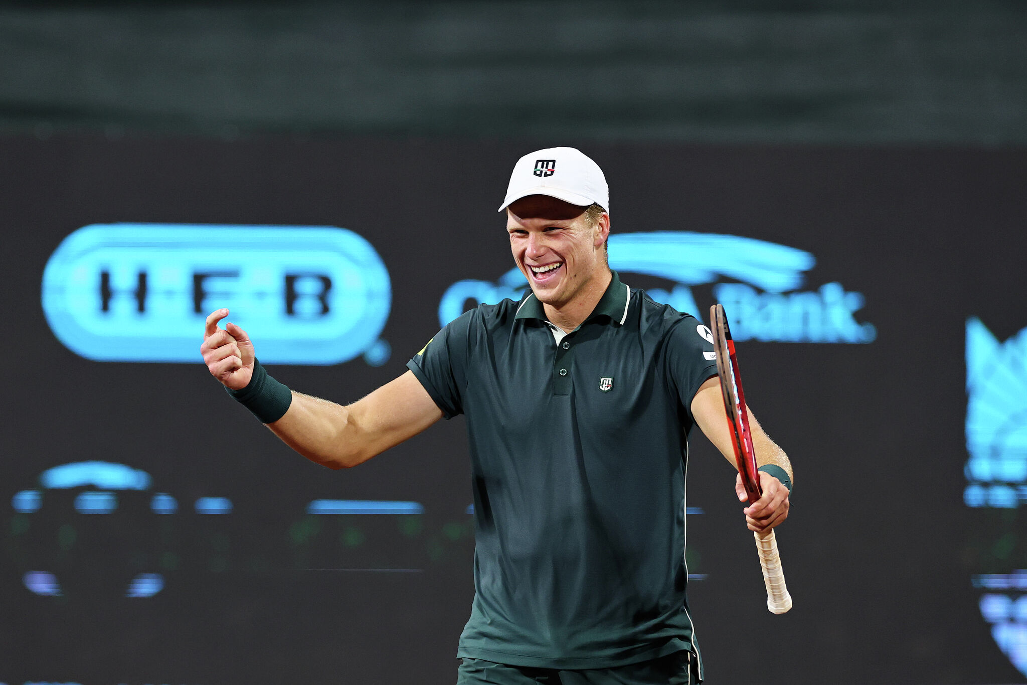 Jenson Brooksby, ranked 507th, upsets top seed at U.S. Clay Courts