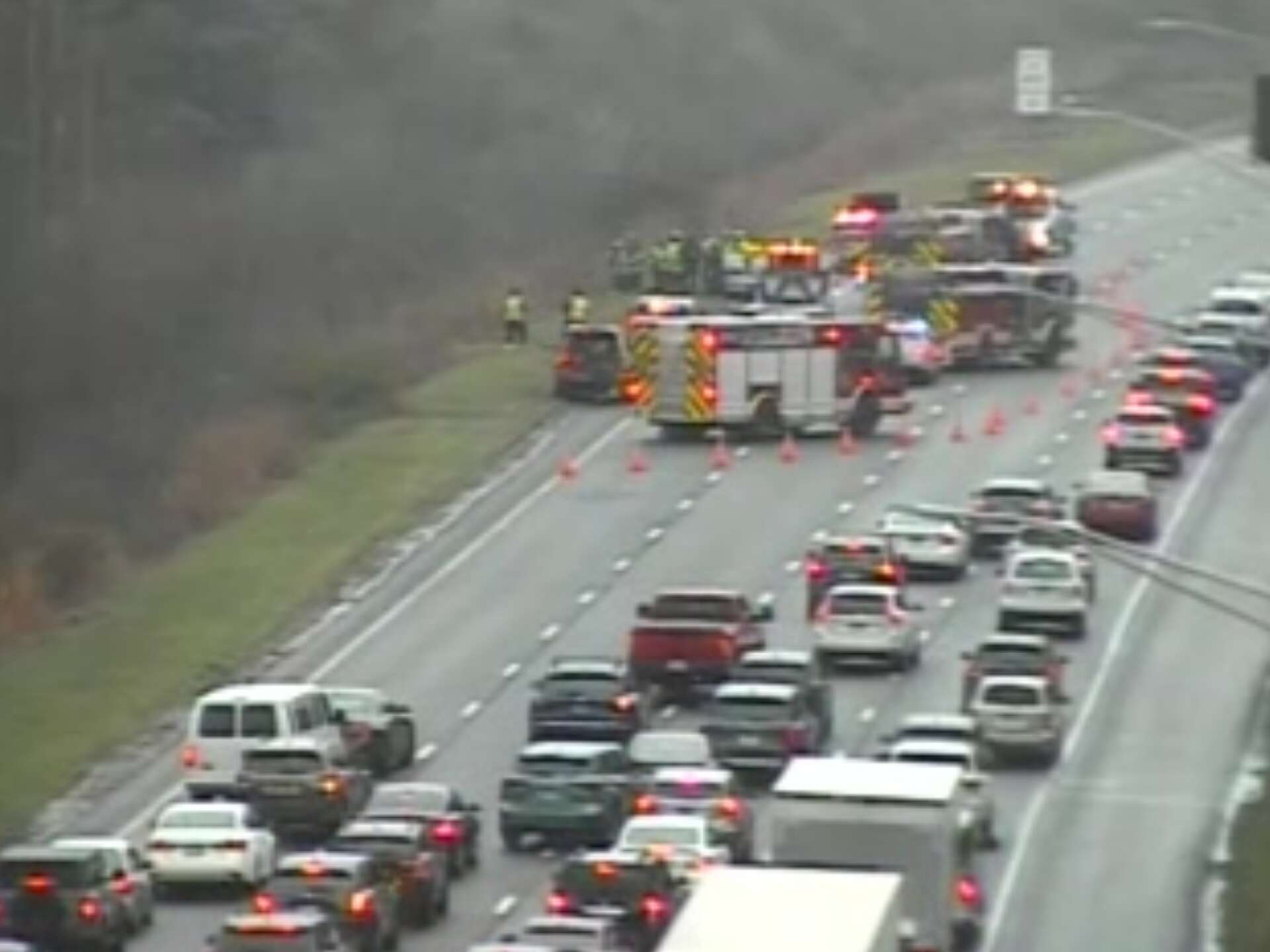 Rocky Hill car crash closes 3 lanes on I-91, officials say