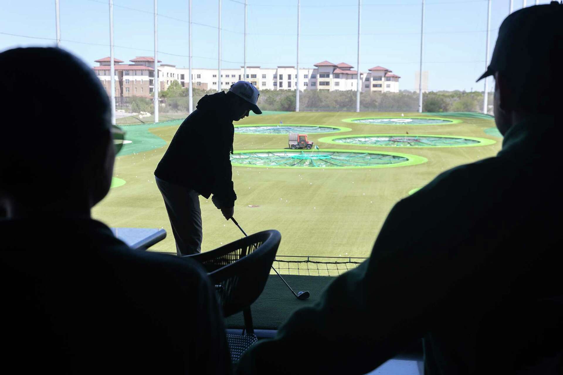 Austin Mahone takes his Texas-born roots to Nashville