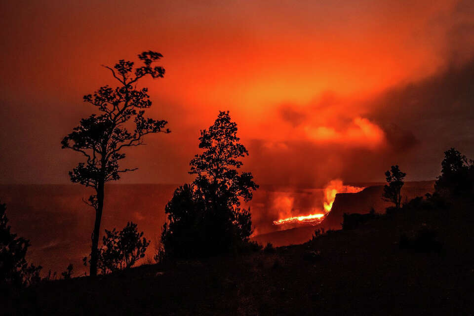 Hawaii volcano’s unusual eruption reaches heights of over 1,000 feet