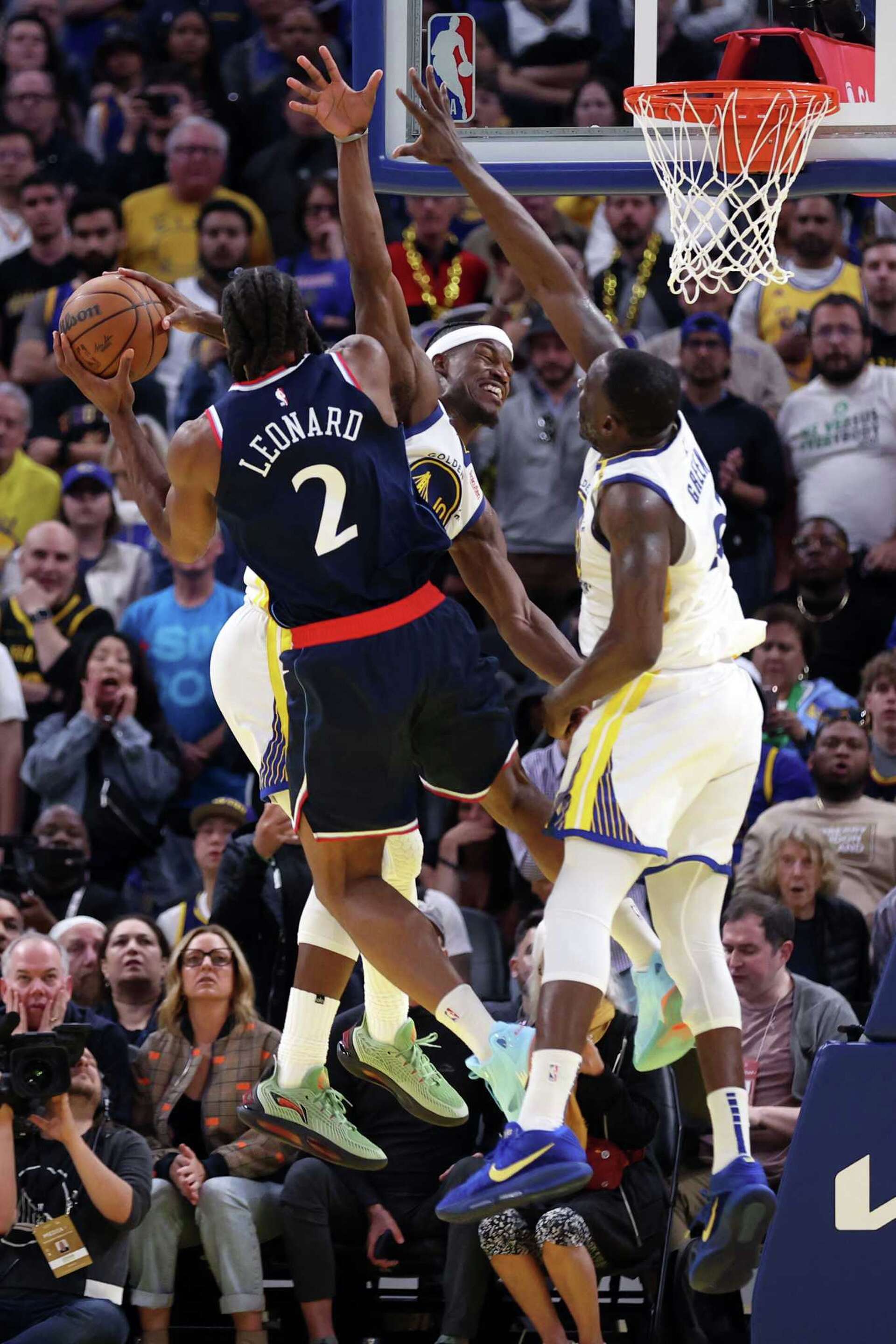 Warriors erased a halftime deficit through fourth-quarter efficiency