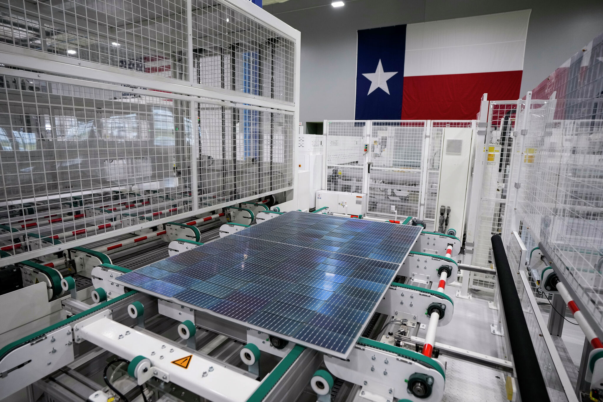 Senatoren aus Texas warnen: Ausländische Technologie könnte Stromnetz ...