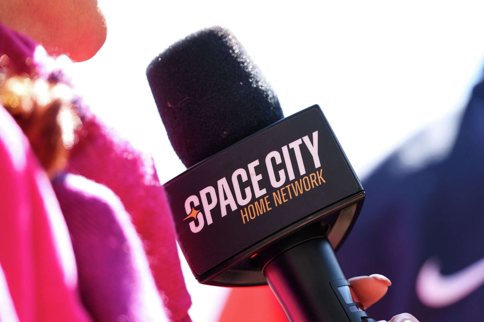 Astros, Rockets offer fans long-awaited direct-to-consumer app