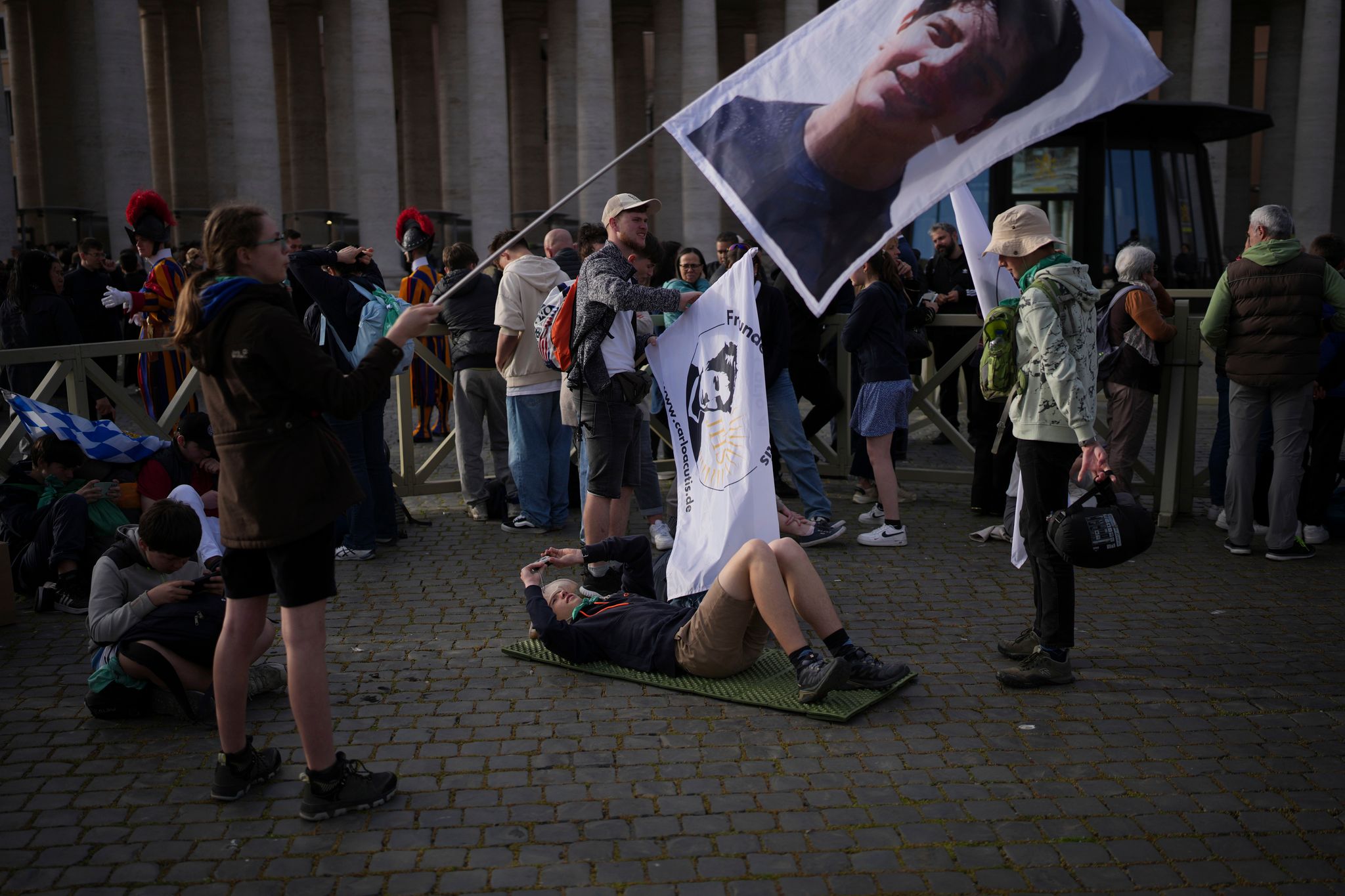 Pope Francis' Funeral Unites Global Youth Amid Transition of Sainthood