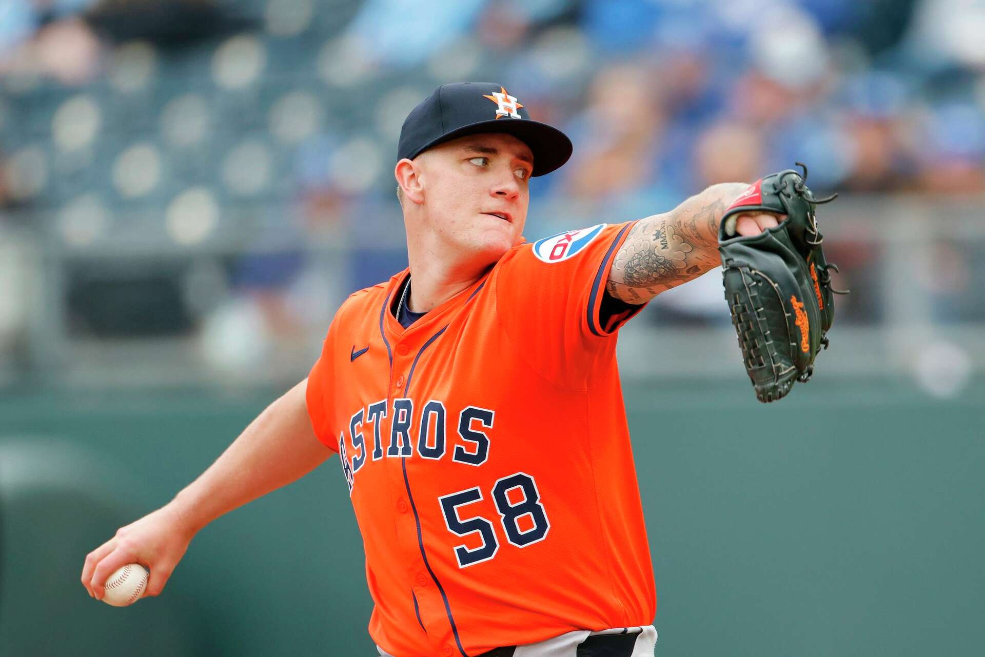 Alvarez’s long home run backs Brown’s solid start in Astros 7 3 win