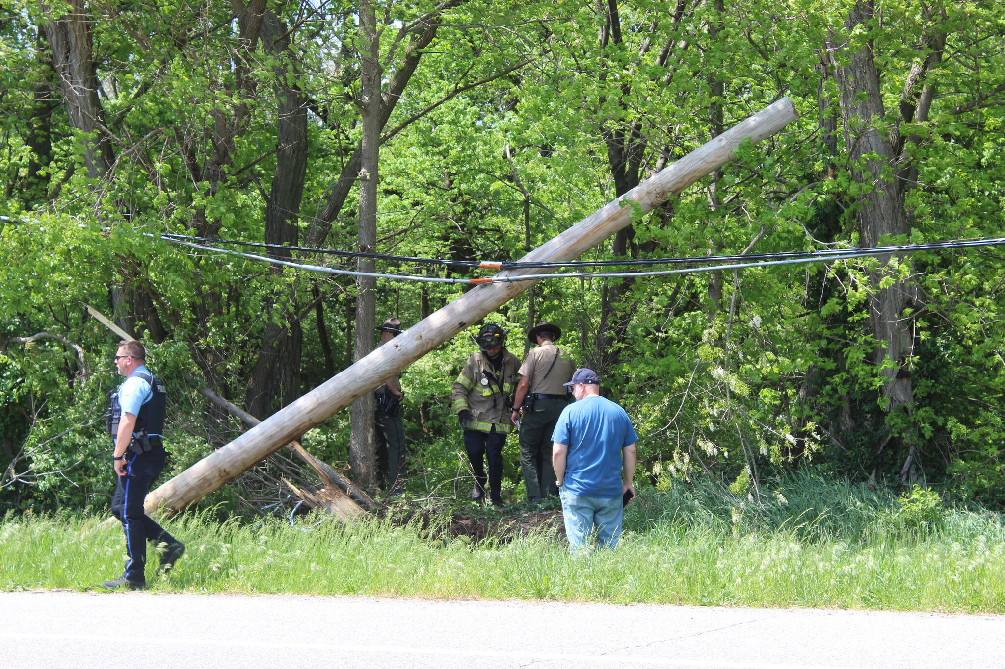 Woman airlifted to hospital after crash near Edwardsville IL