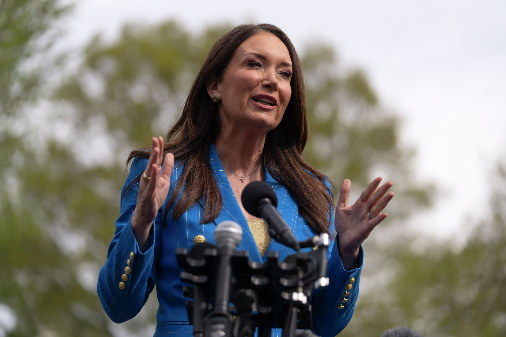 https://s.hdnux.com/photos/01/50/14/12/27312825/5/rawImage.jpg