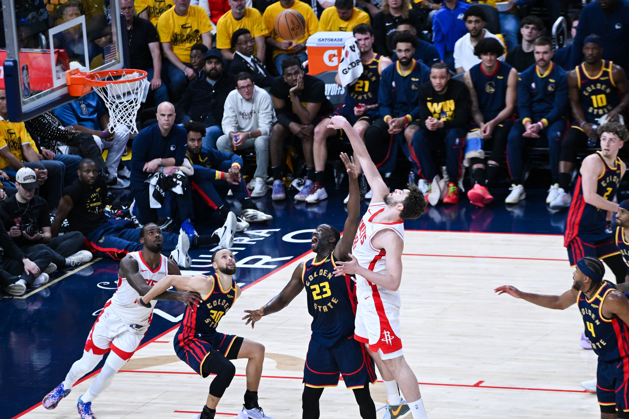 Anatomy of a miss: How the Rockets fumbled golden Game 4 opportunity