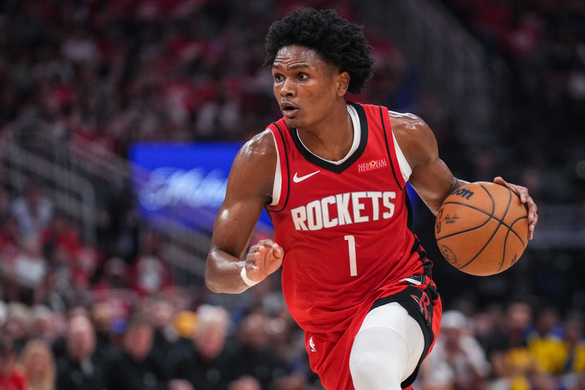 Amen Thompson's all-around brilliance sparks Rockets in Game 5 win