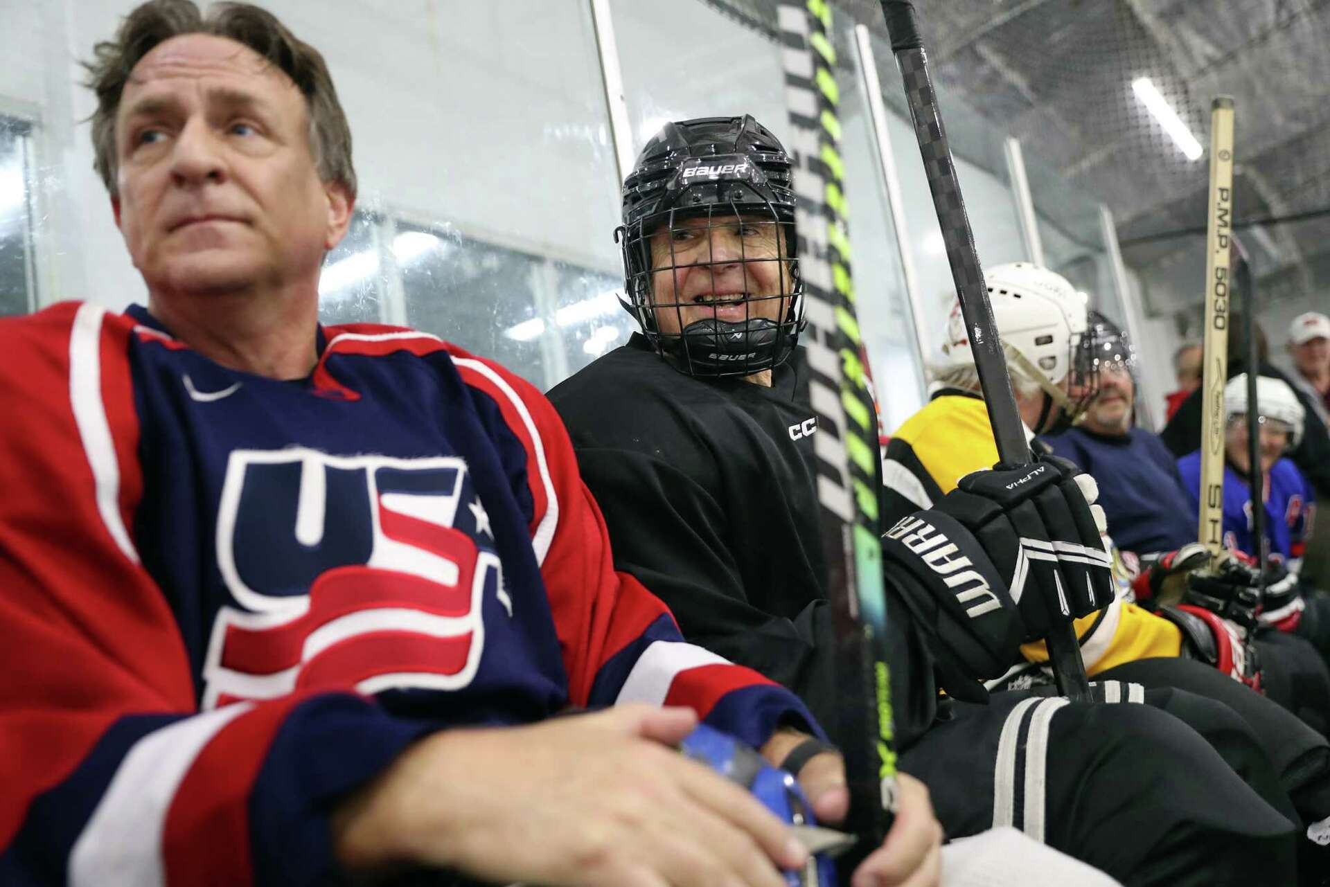 Playing hockey til you're 80? Rec league's oldest hangs up his skates