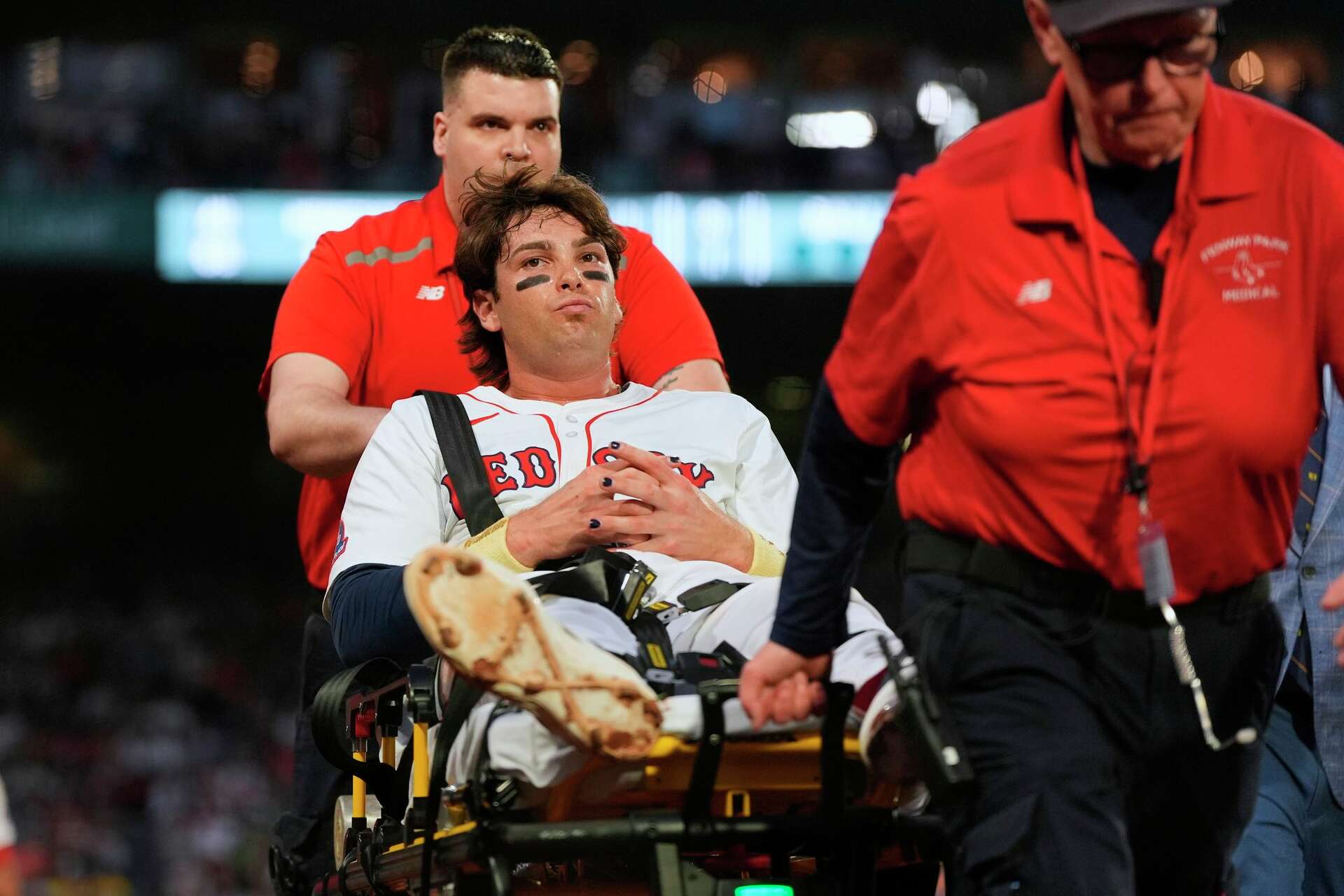 Red Sox 1B Triston Casas carried off on stretcher after awkward fall in game with Twins