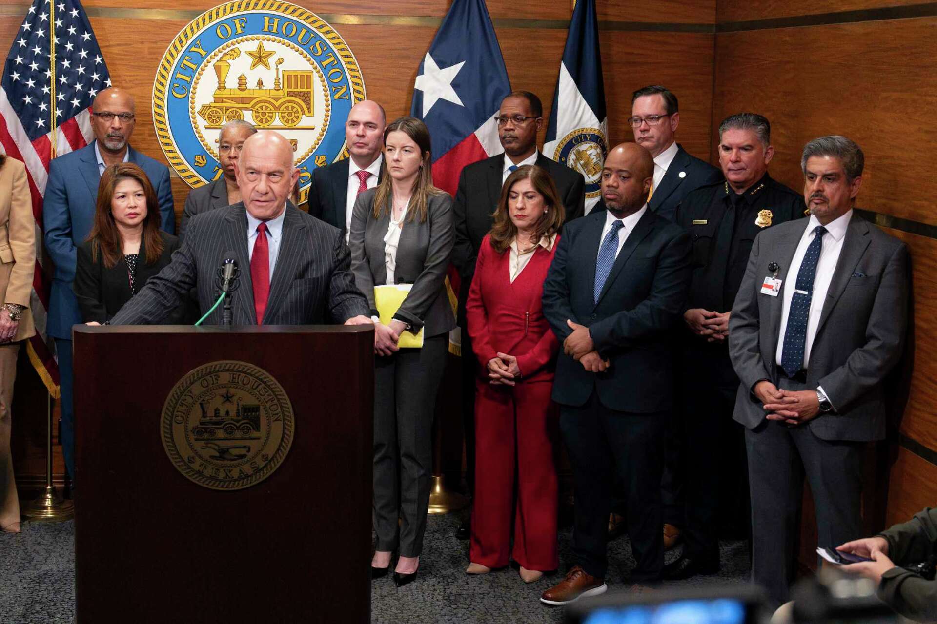 Whitmire unveils $7B budget with no tax increase, fees or deficit