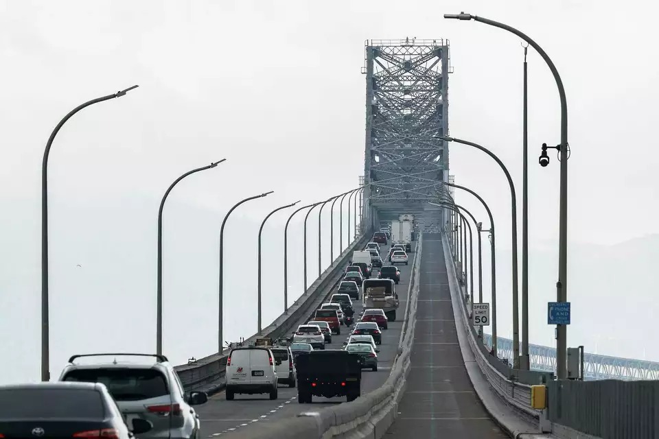 https://s.hdnux.com/photos/01/50/21/54/27335468/3/rawImage.jpg
