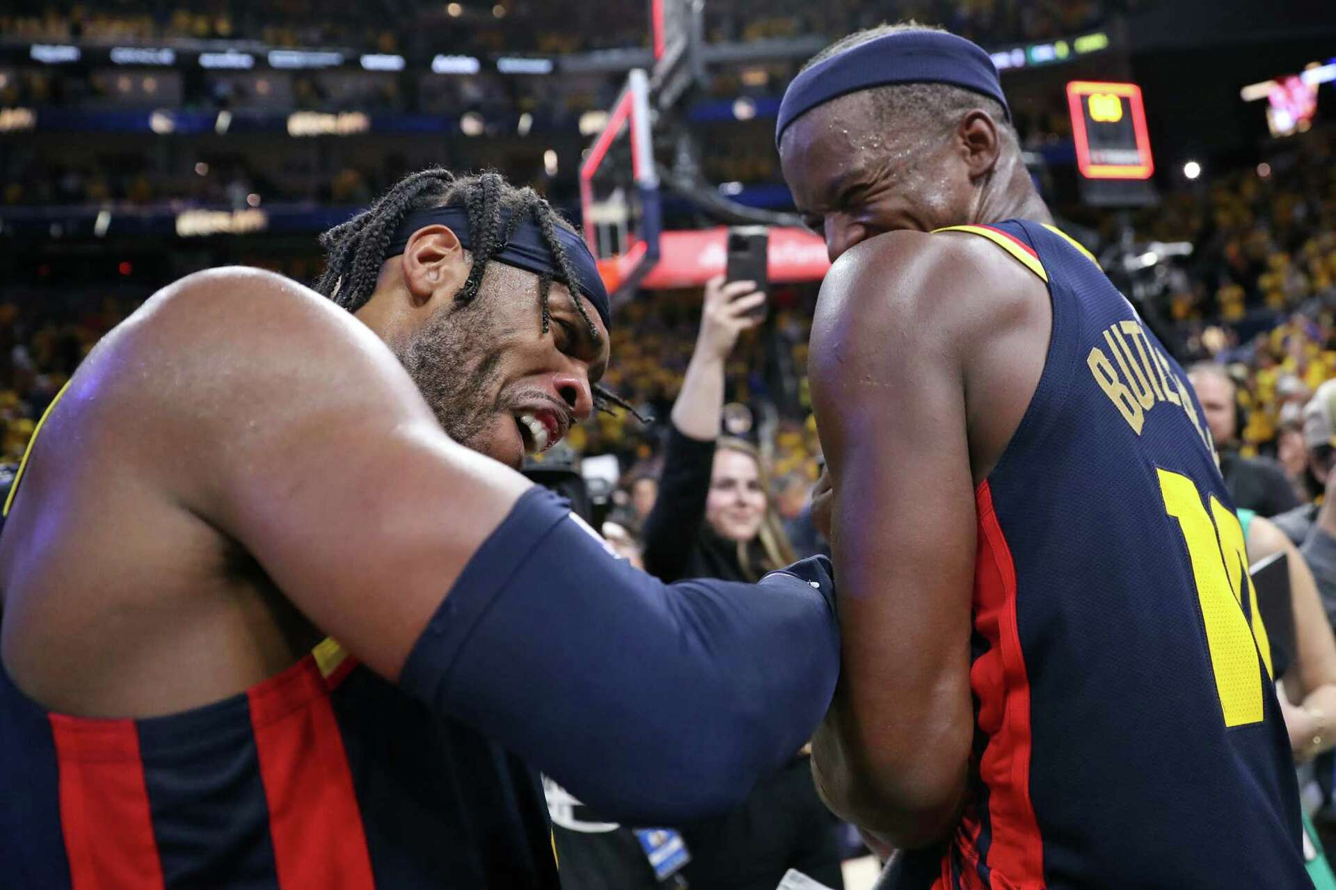 Warriors' Jimmy Butler, Buddy Hield bromance good for more than laughs