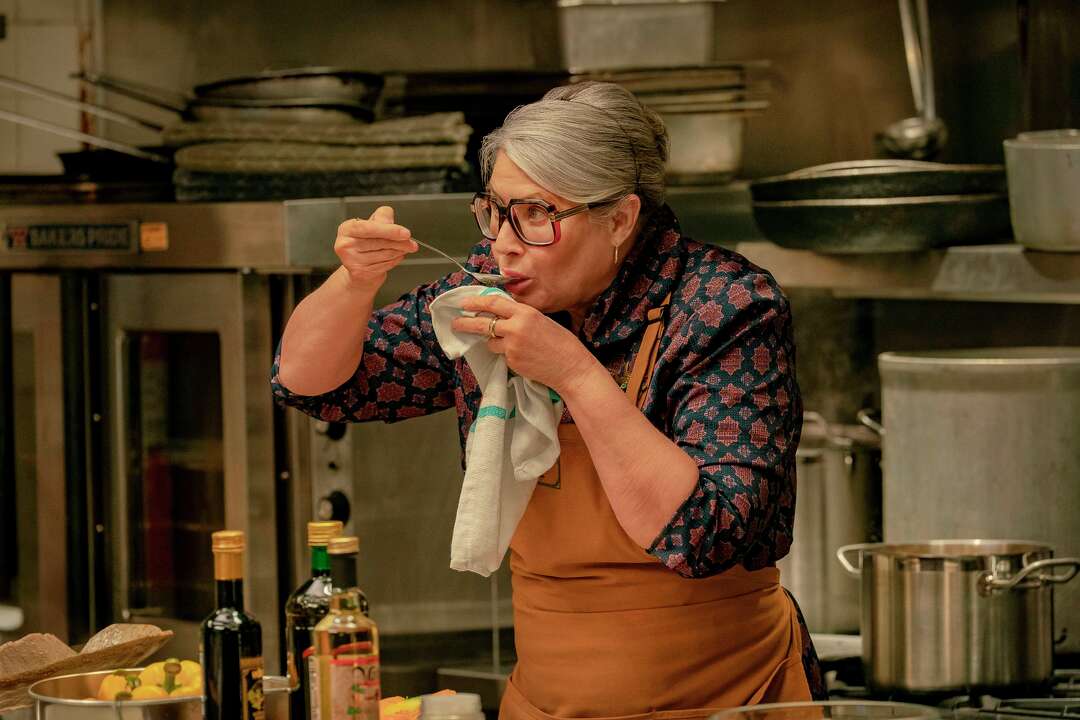 Movie review schmaltzy and sweet vince vaughn leads netflix s nonnas 