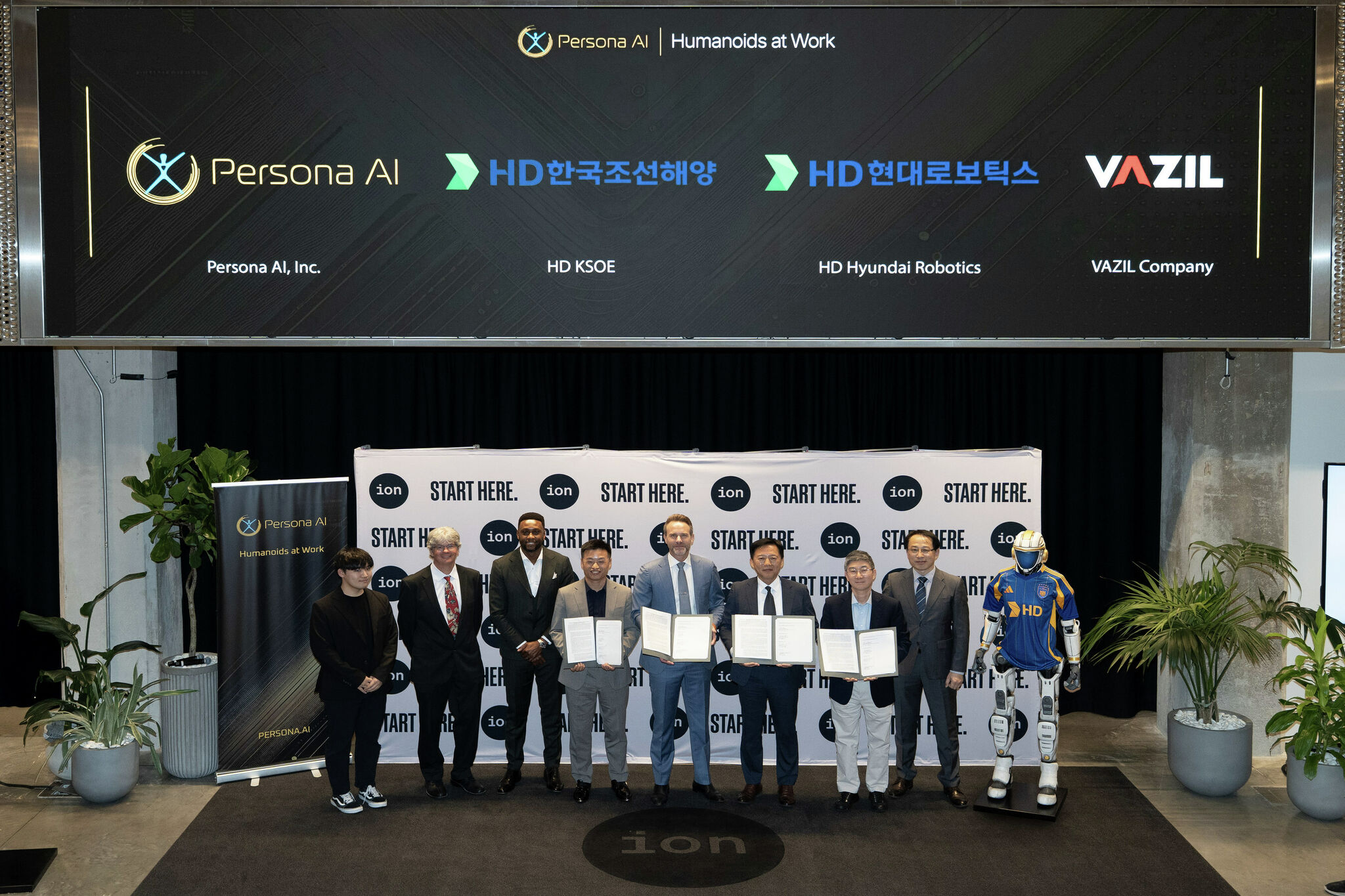 https://s.hdnux.com/photos/01/50/24/01/27344972/5/rawImage.jpg