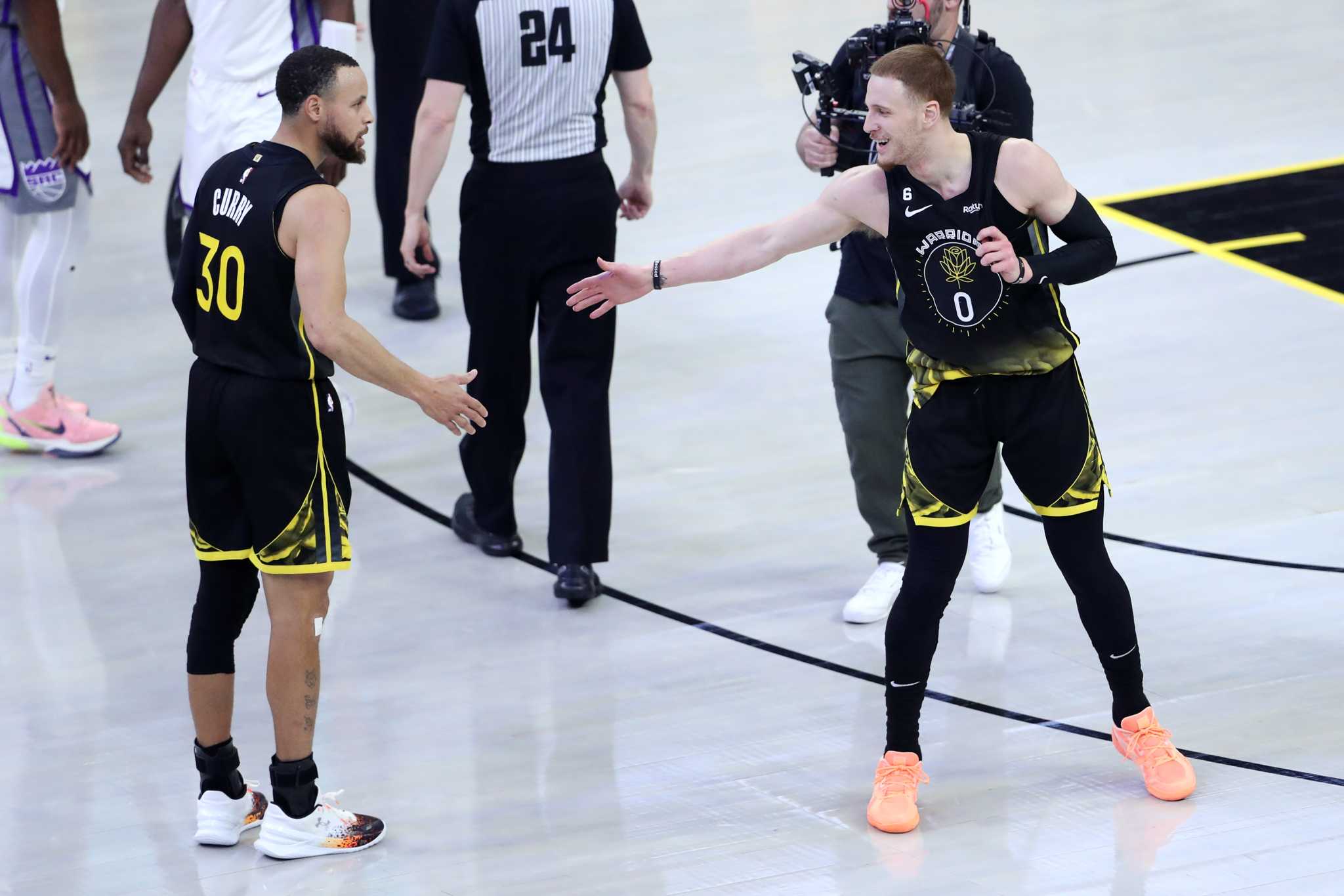 How Steph Curry helped lift Donte DiVincenzo: ‘He’s just launching’