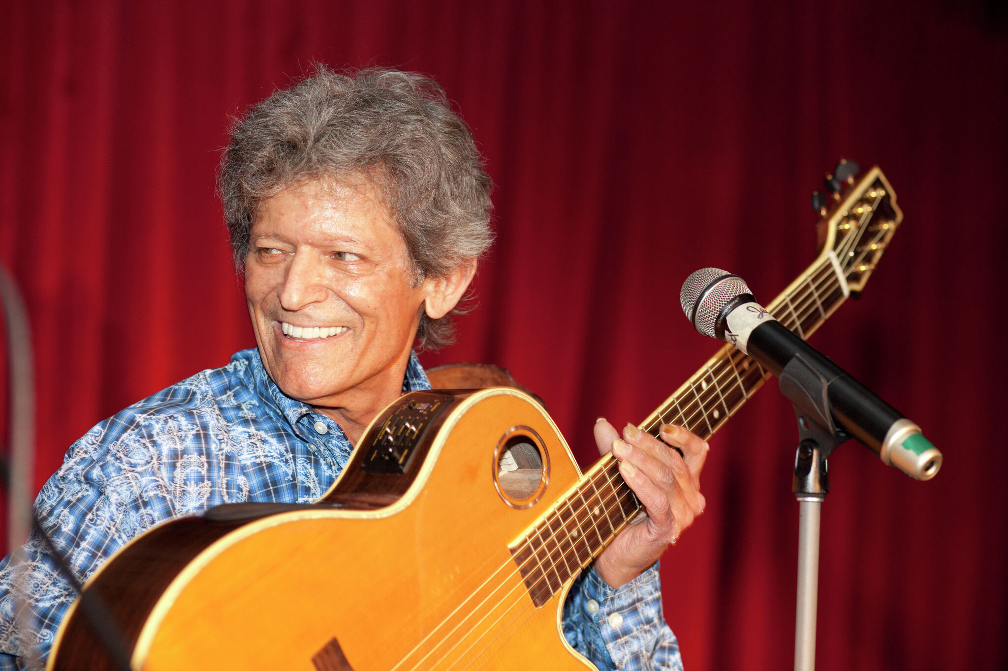 Country-Star Johnny Rodriguez stirbt „friedlich“ im Alter von 73 Jahren.