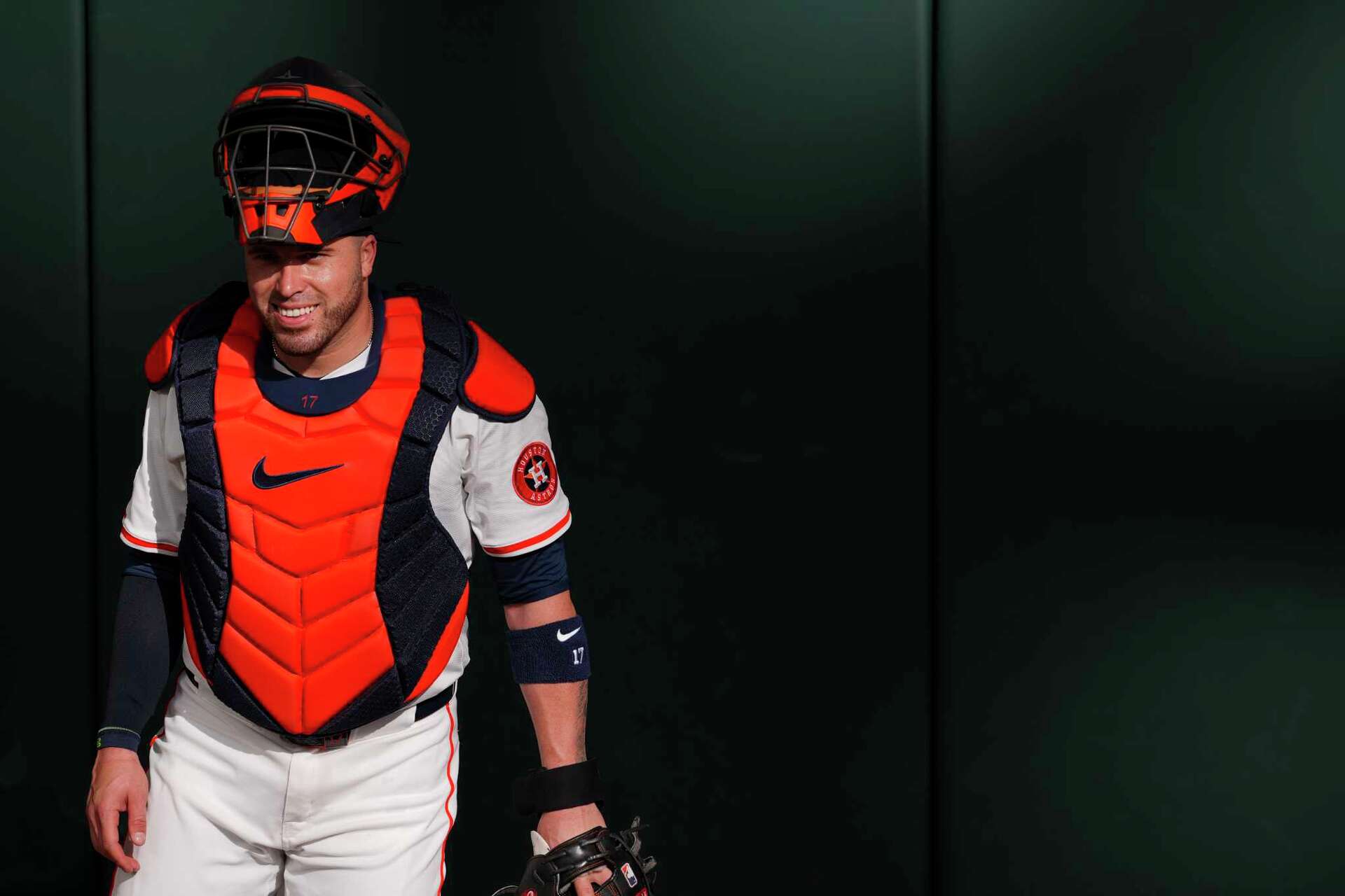 Houston Astros hope to keep free agent Victor Caratini