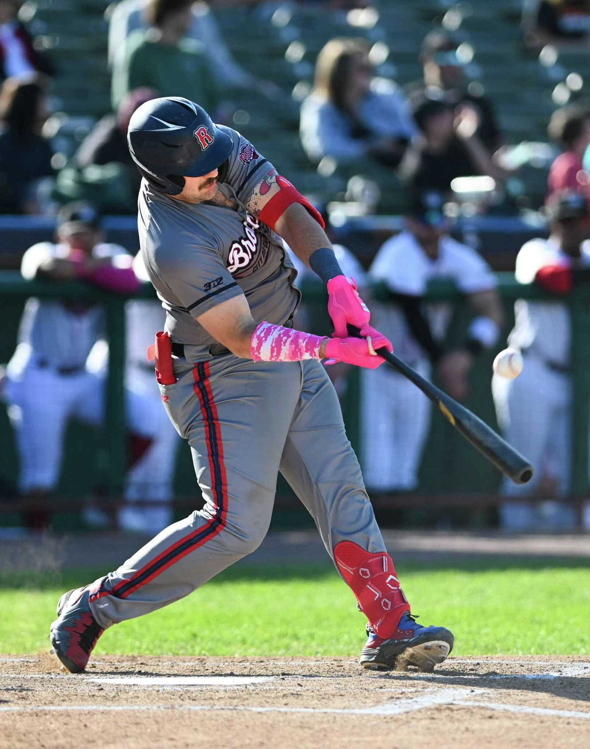 MLB reinstates Derek Bender, catcher accused of tipping pitches