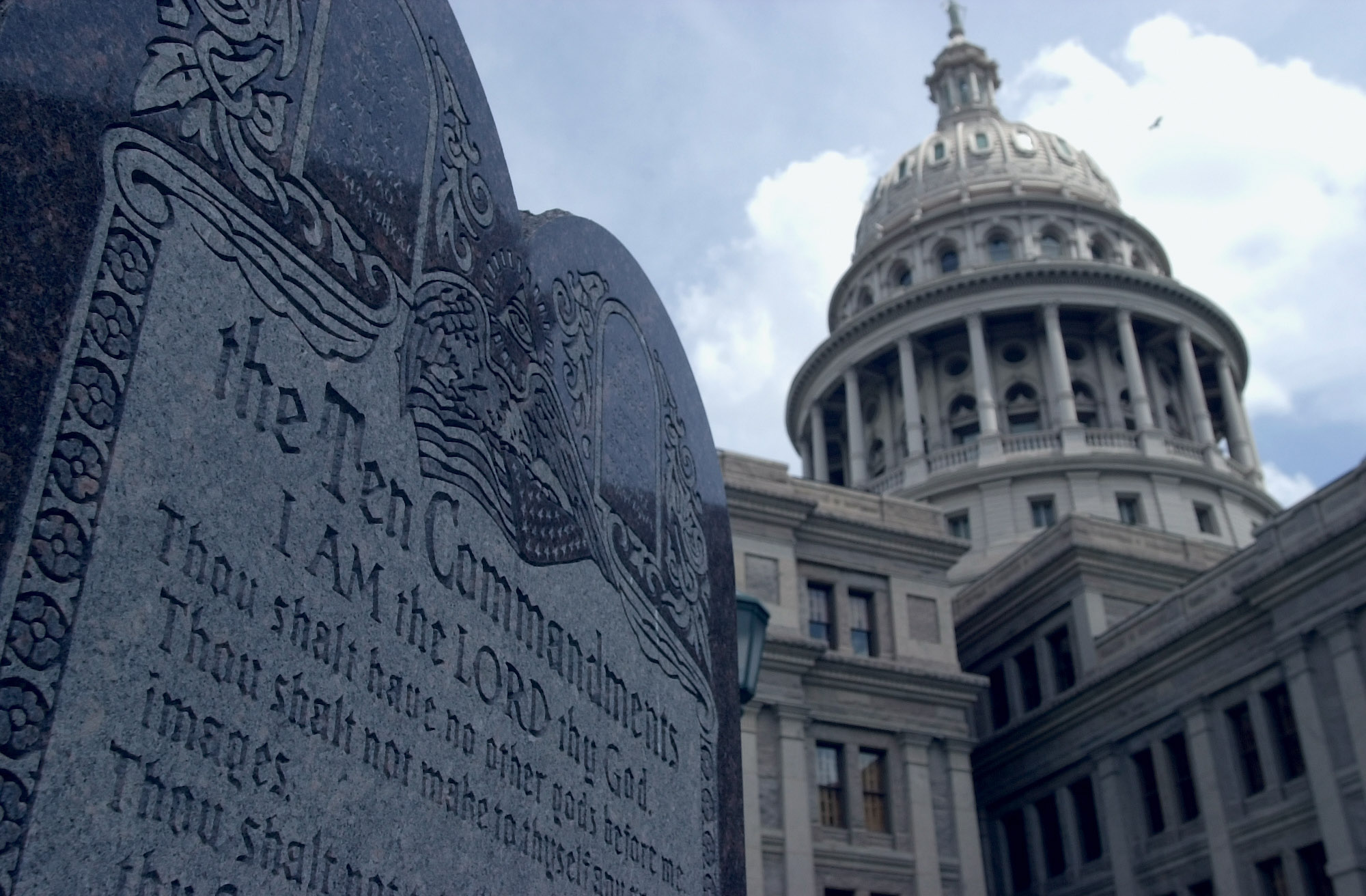 Opinion: Ten Commandments don't belong in public schools