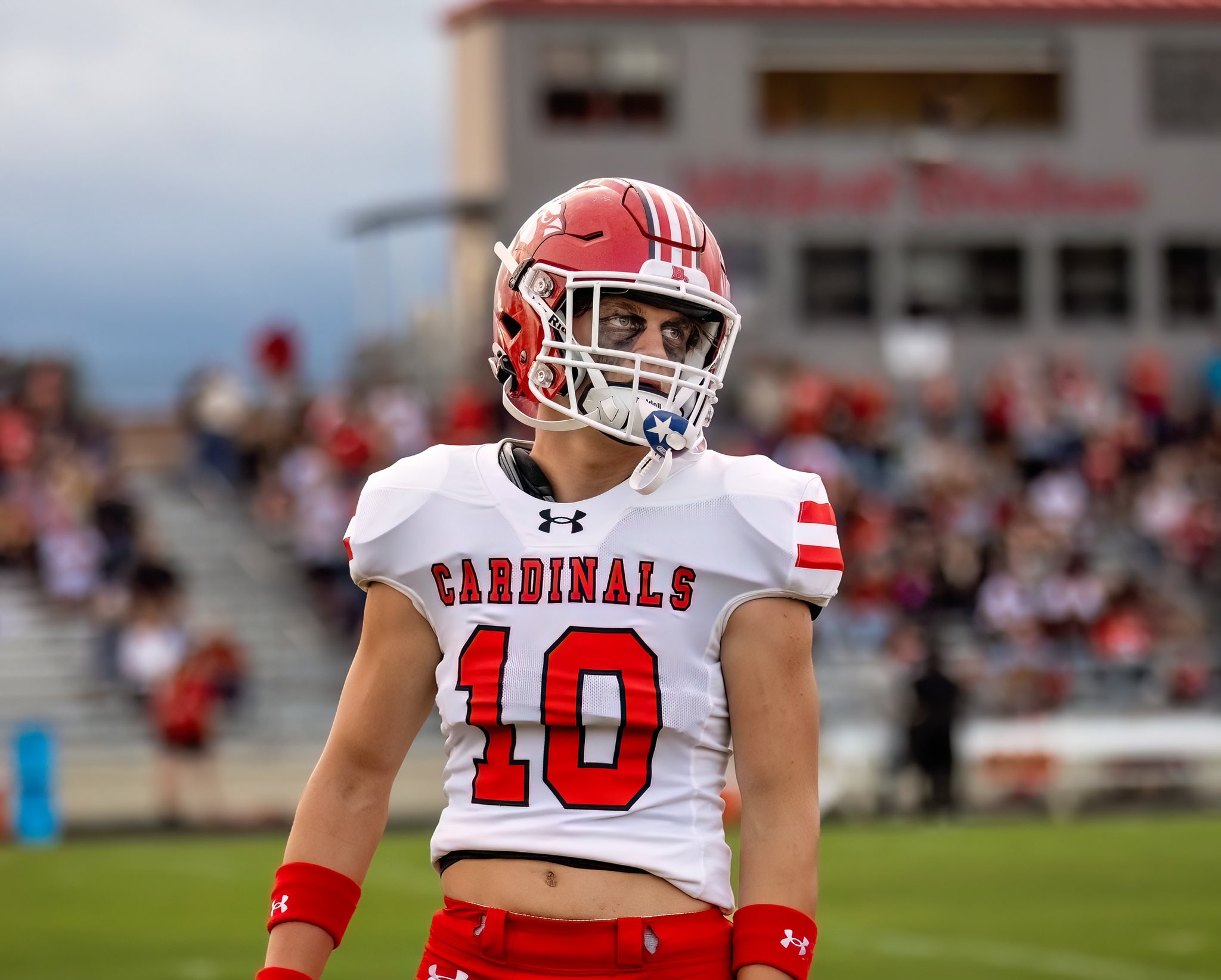 Bridge City linebacker Bryce Breeden verbally commits to Arkansas