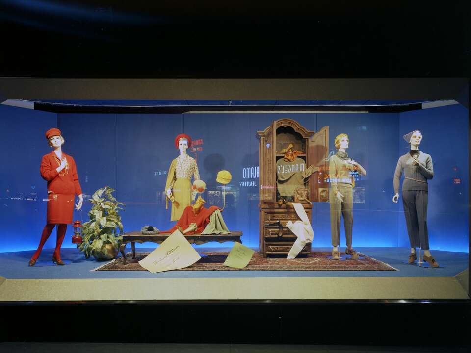 Joske's to Julian Gold: The lost art of San Antonio window displays Joske's to Julian Gold: The lost art of San Antonio window displays