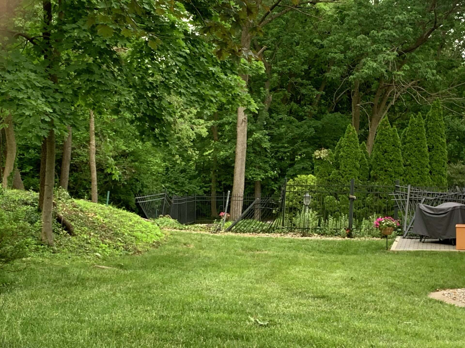 Tornado reached Edwardsville, IL, from St. Louis during May 16 storm